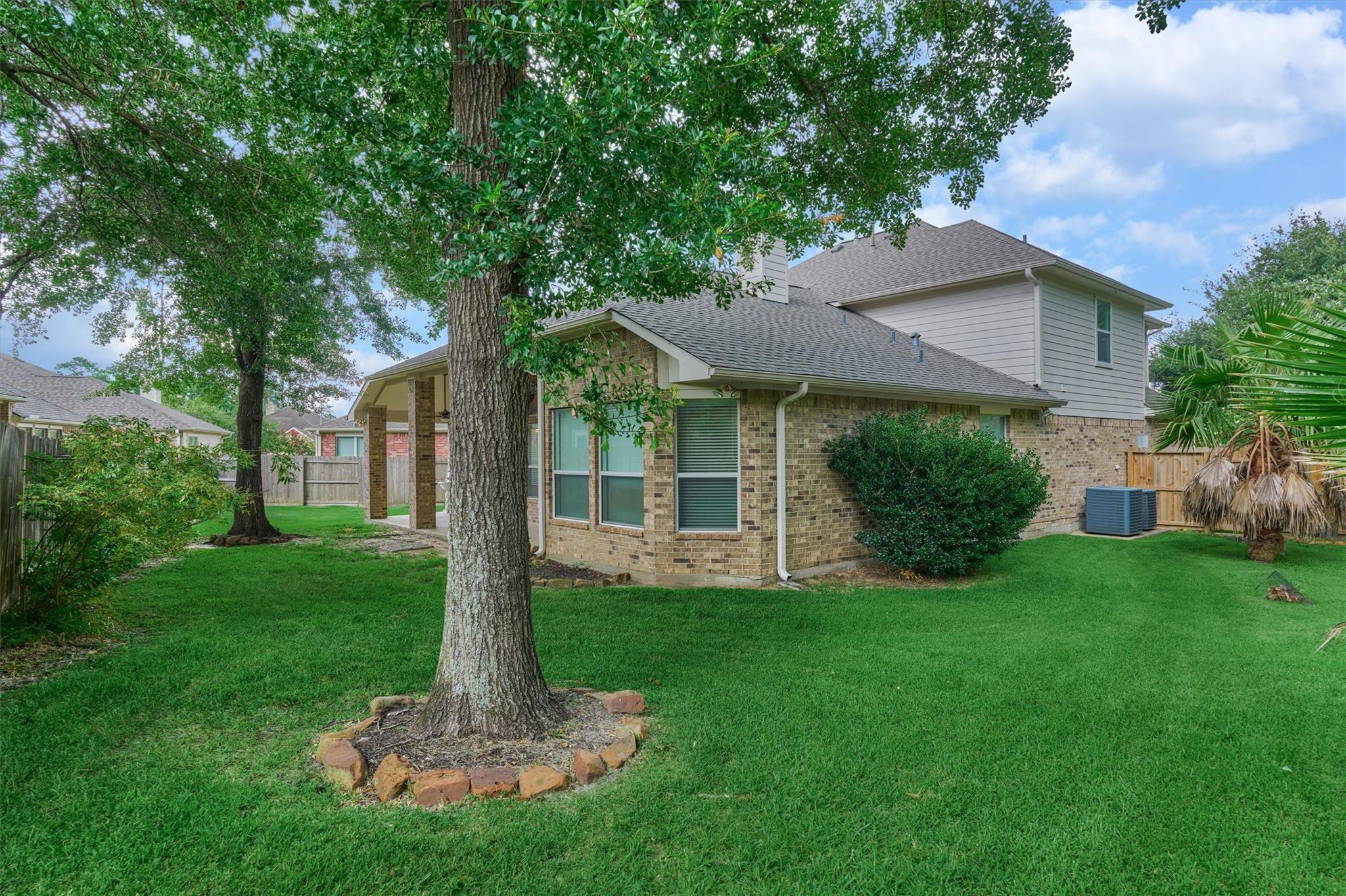 8406 Oak Villa Court