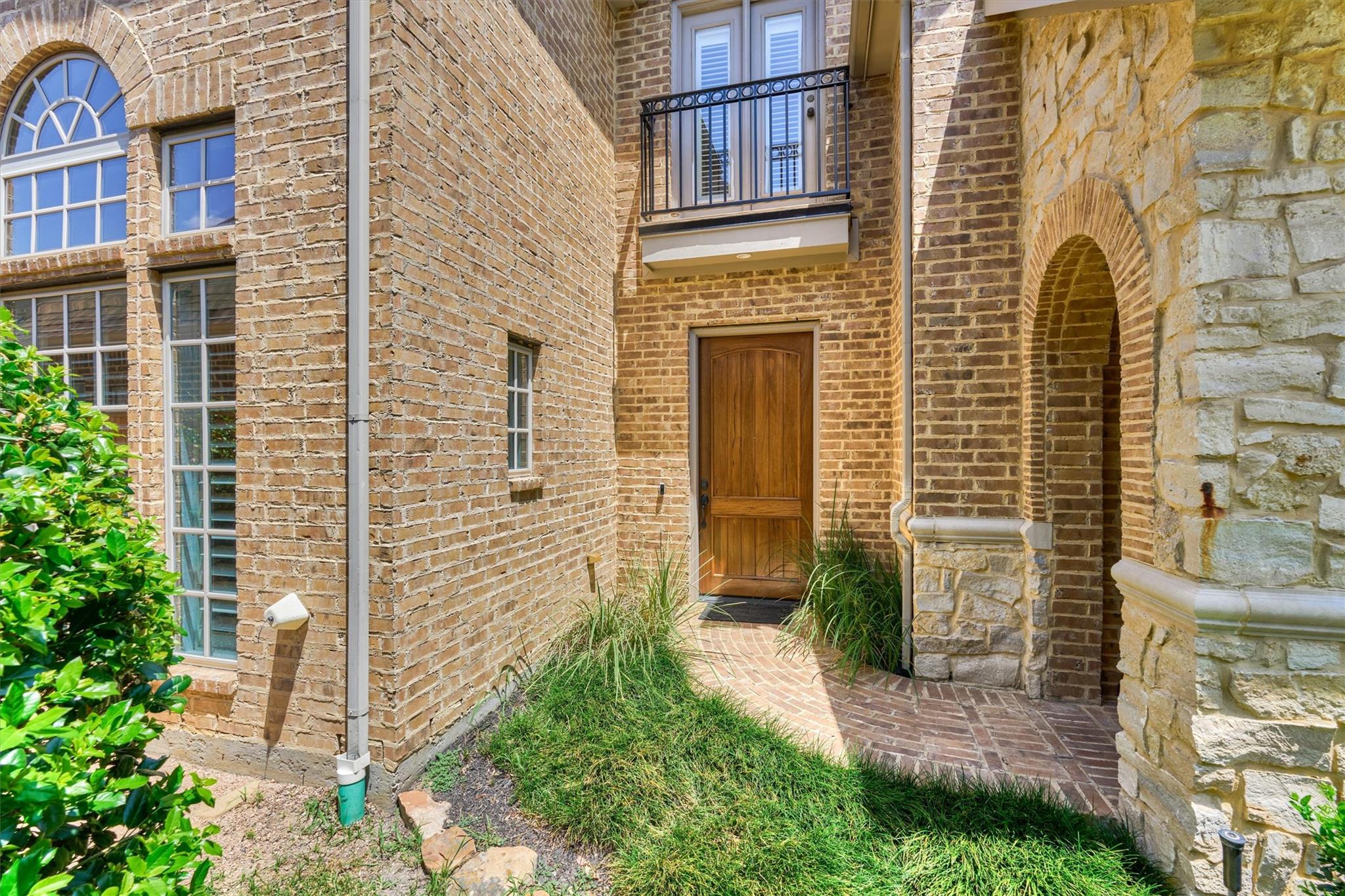 15 Ramey Heights Court