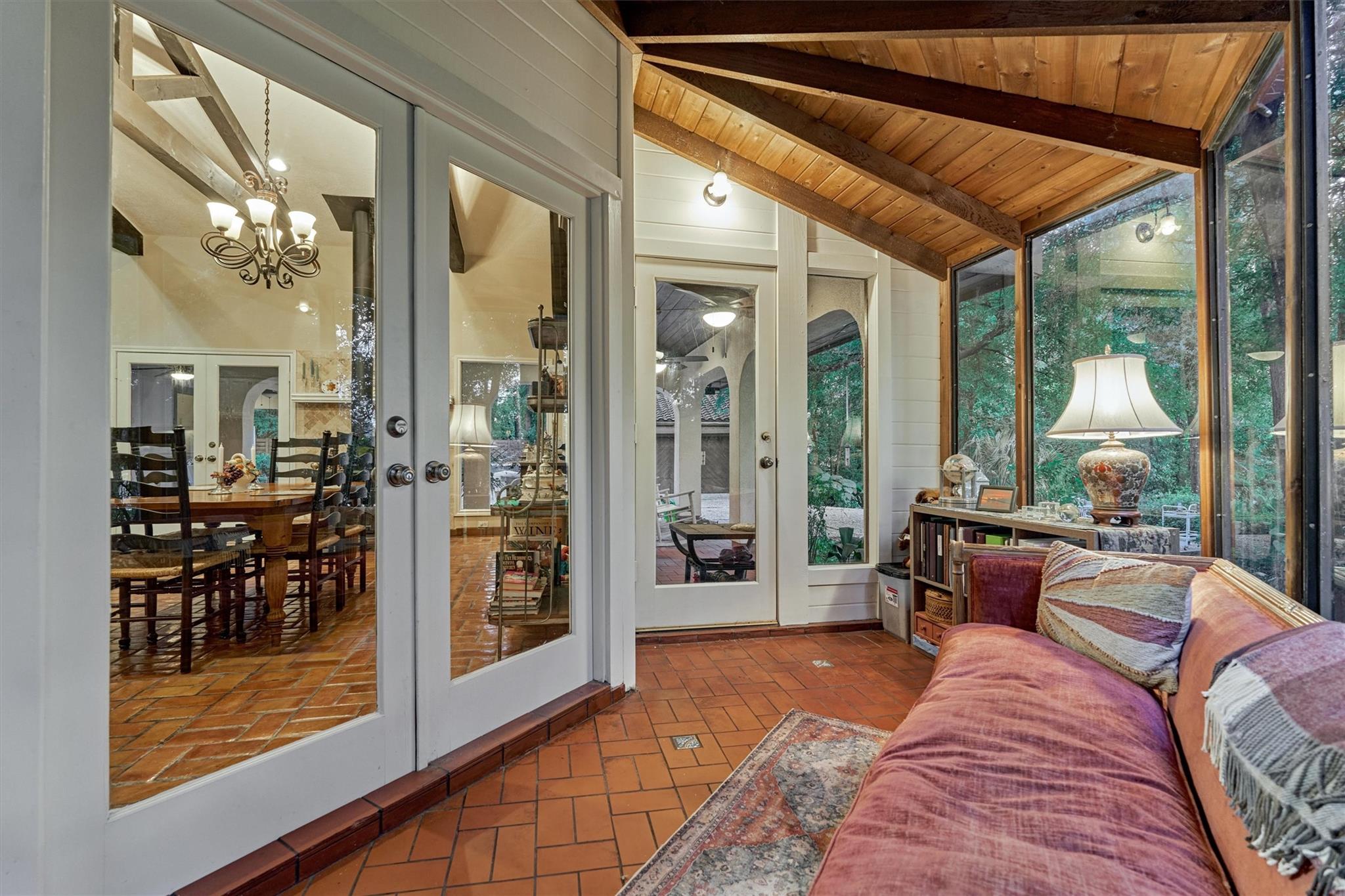 1113 River Road