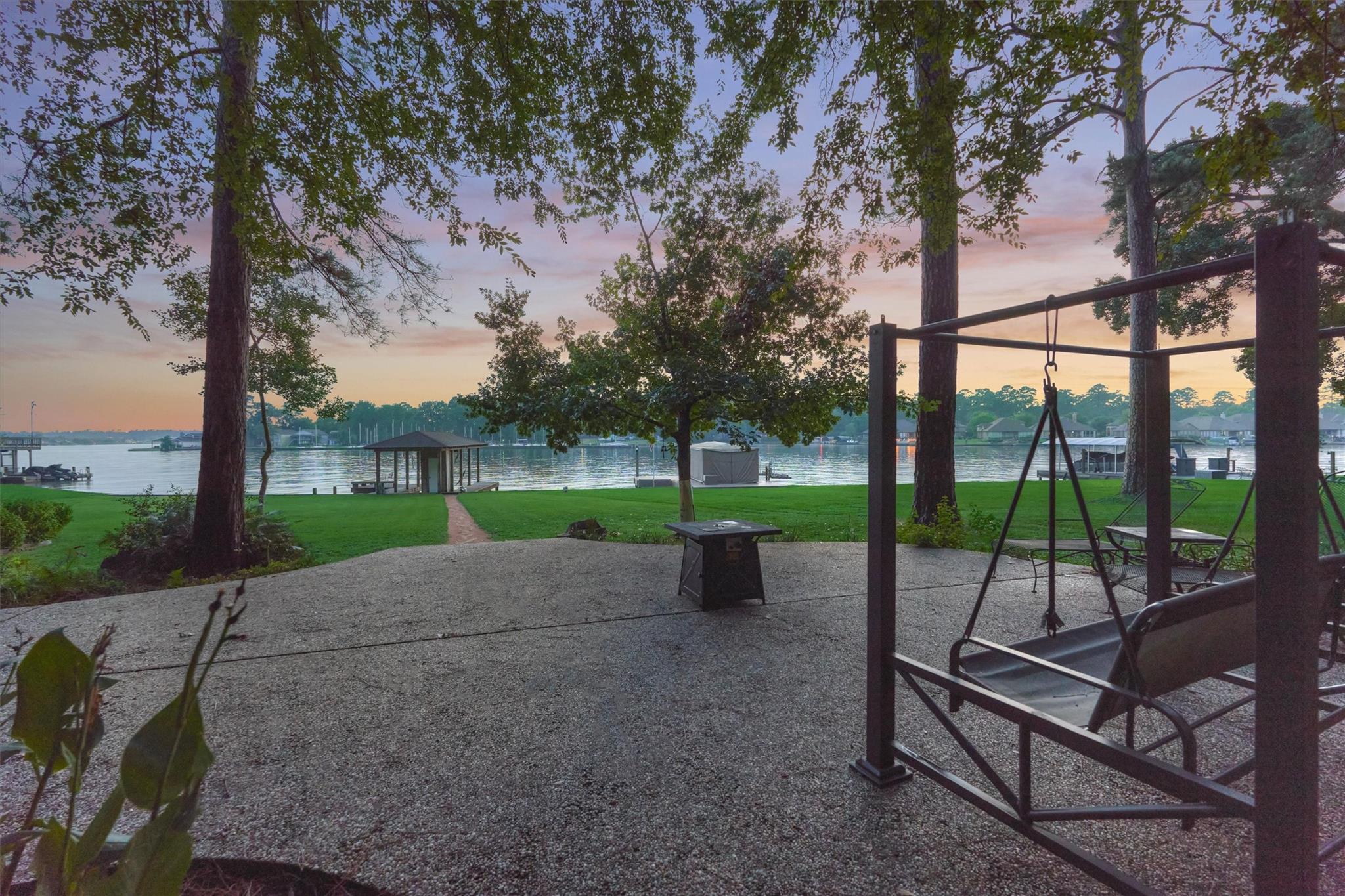 1113 River Road