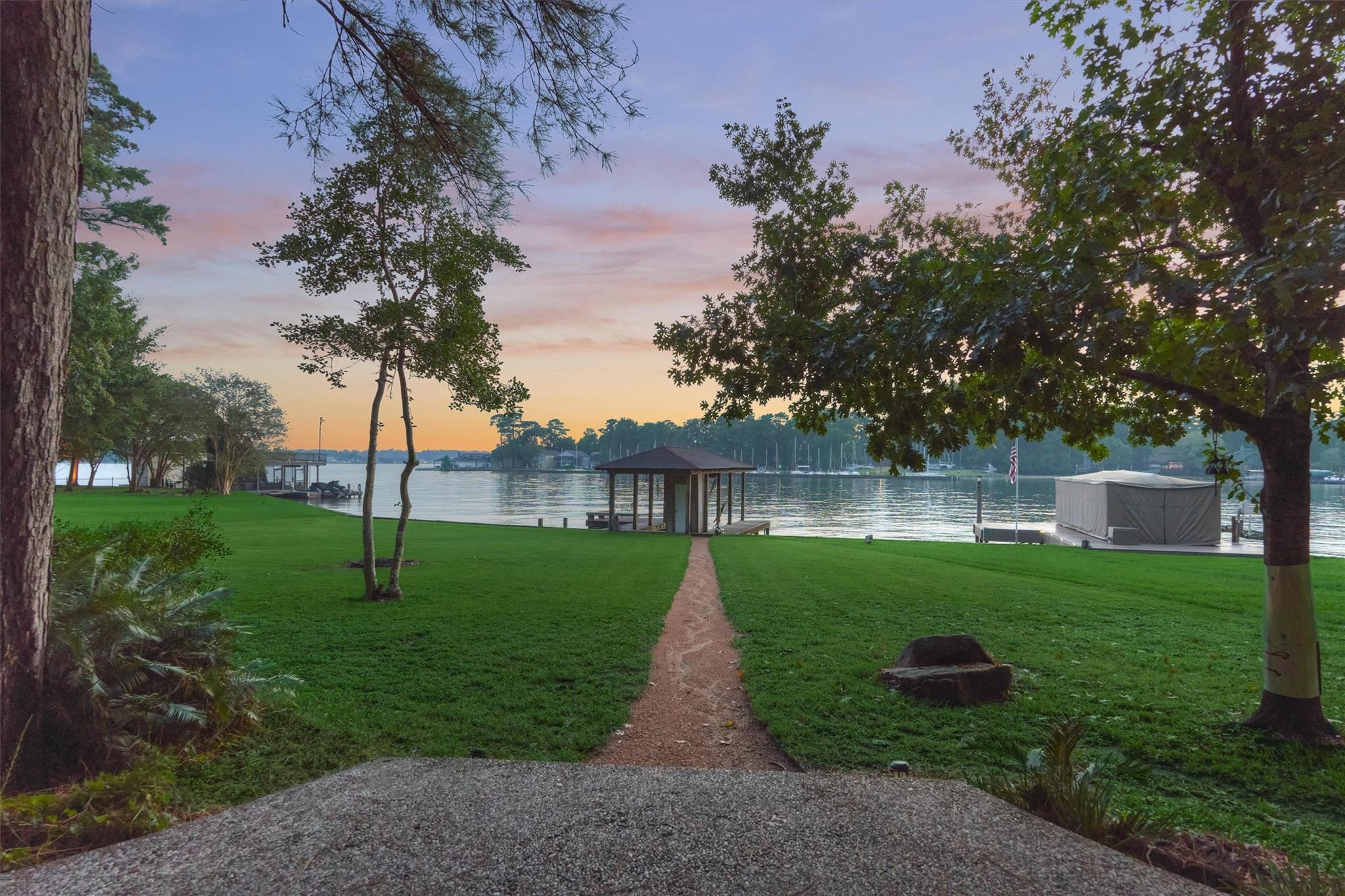 1113 River Road