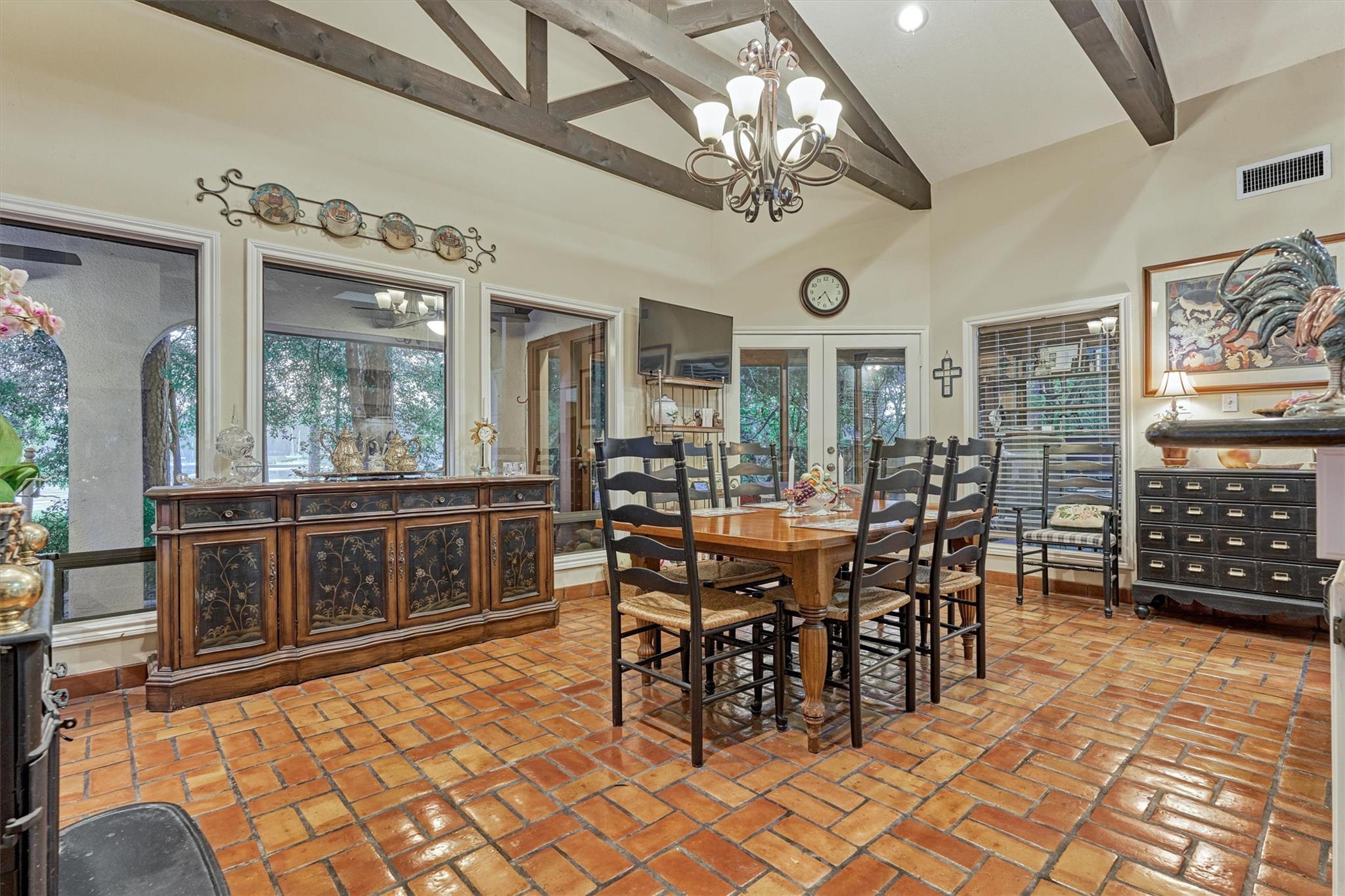 1113 River Road
