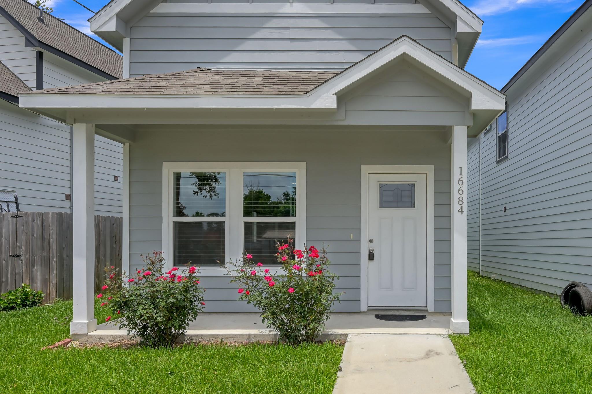 16684 E Ivanhoe