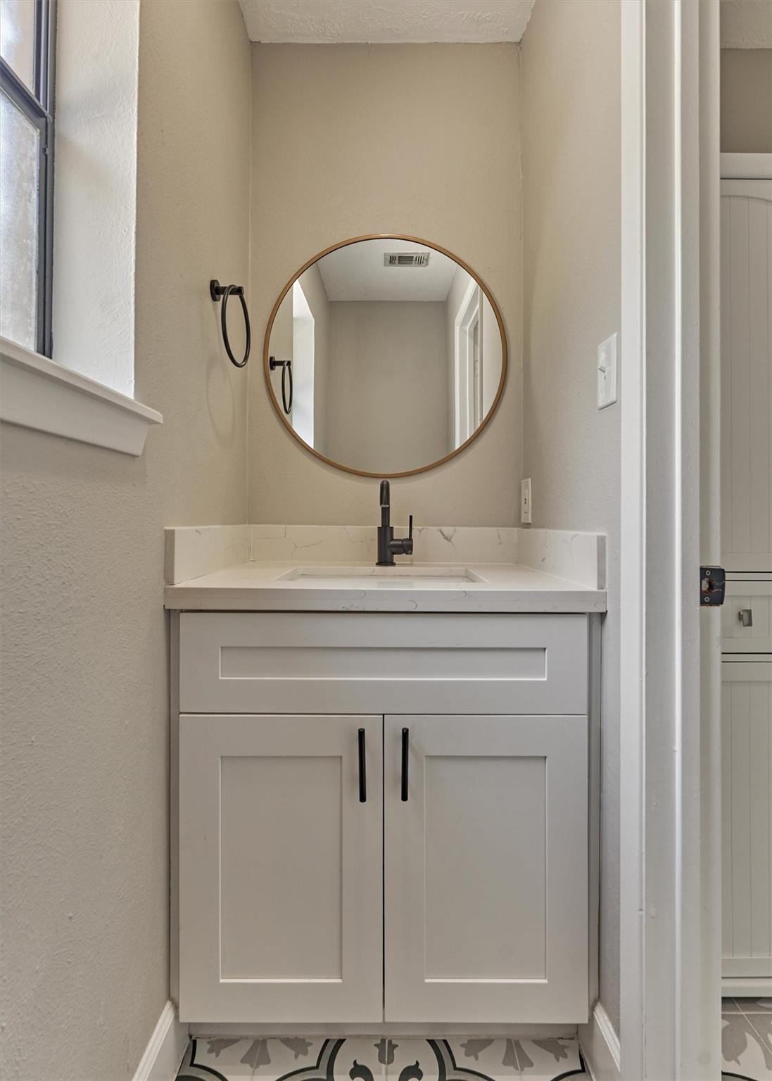 47 W Torch Pine Circle, The Woodlands