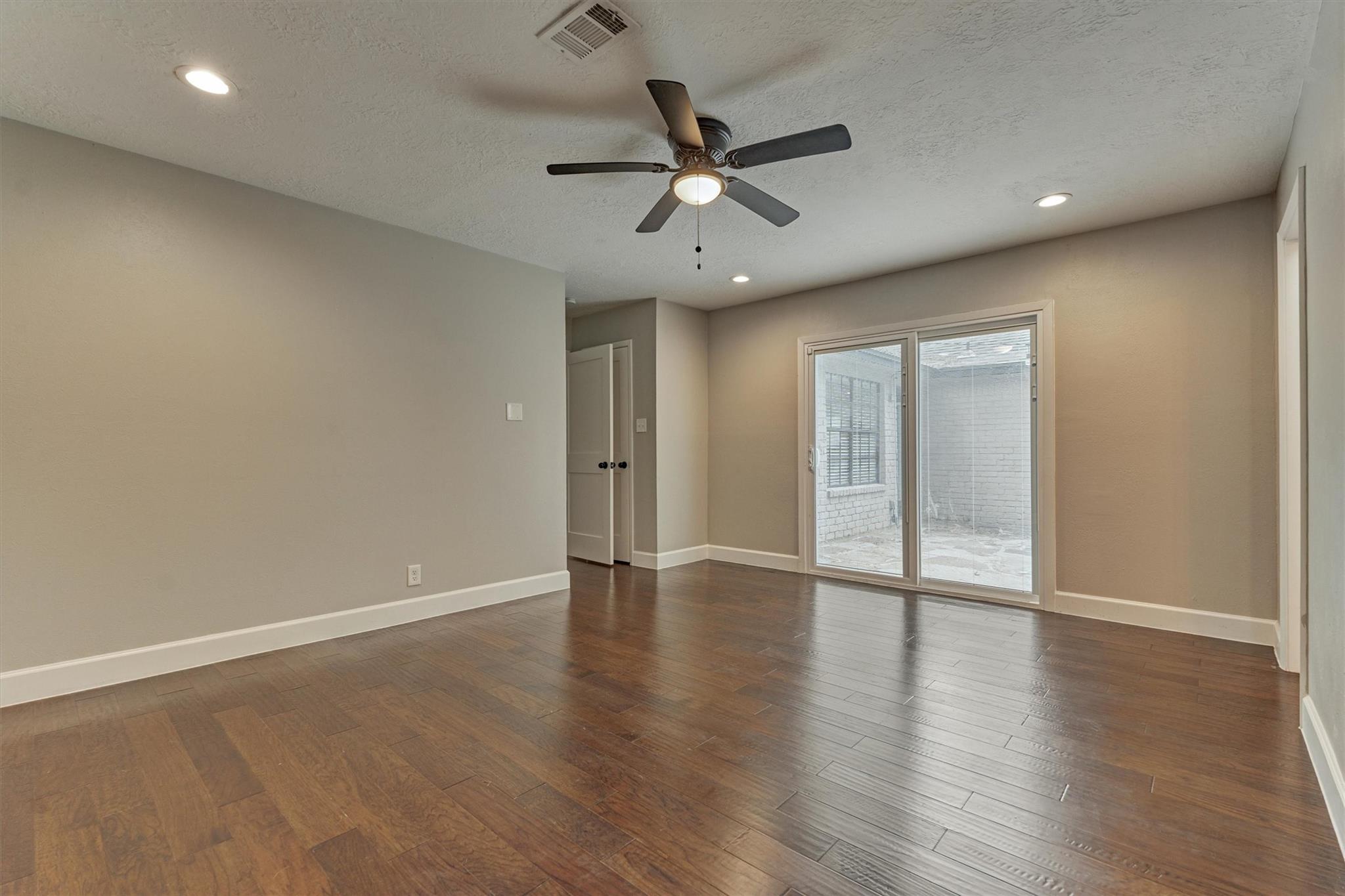 47 W Torch Pine Circle, The Woodlands