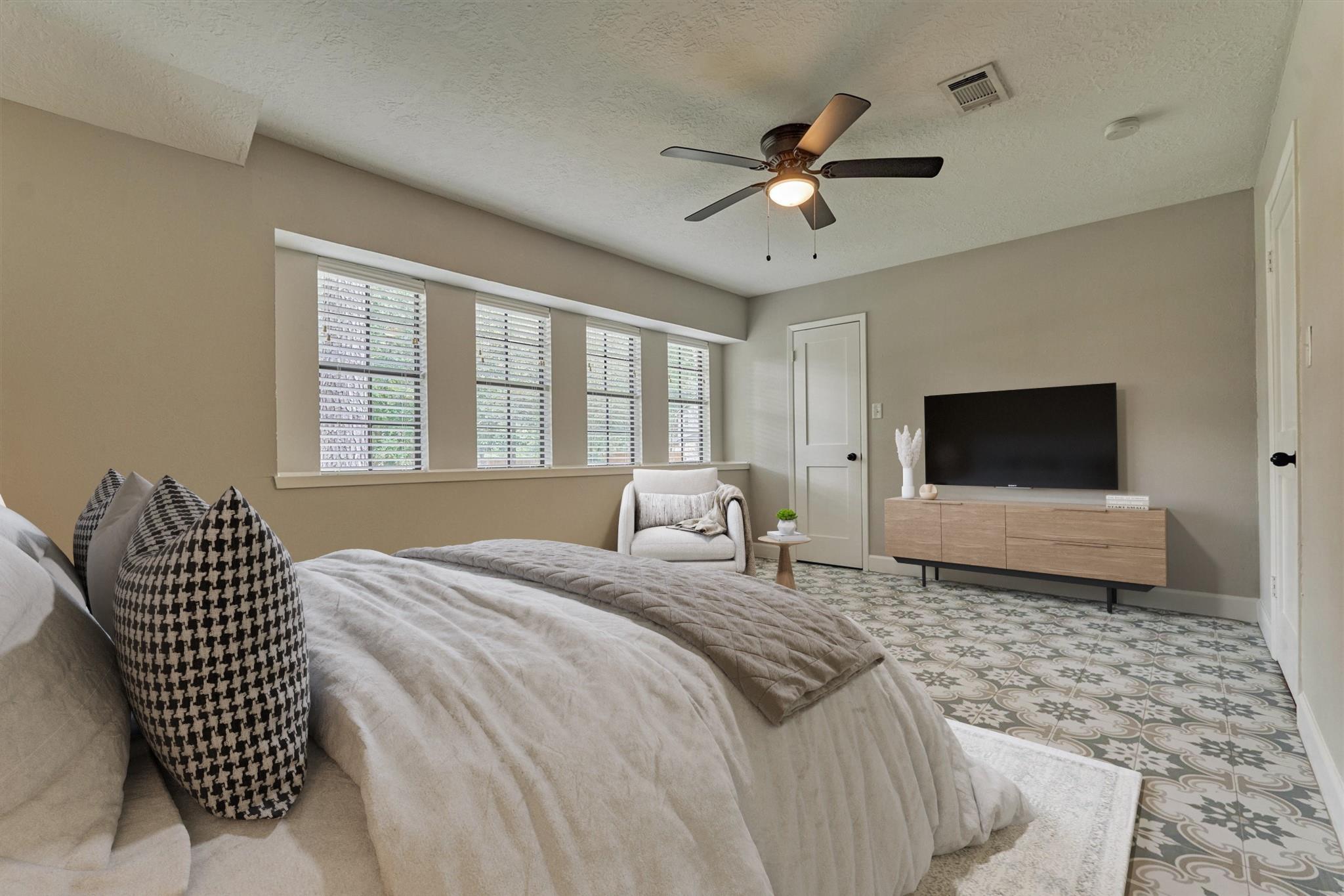 47 W Torch Pine Circle, The Woodlands