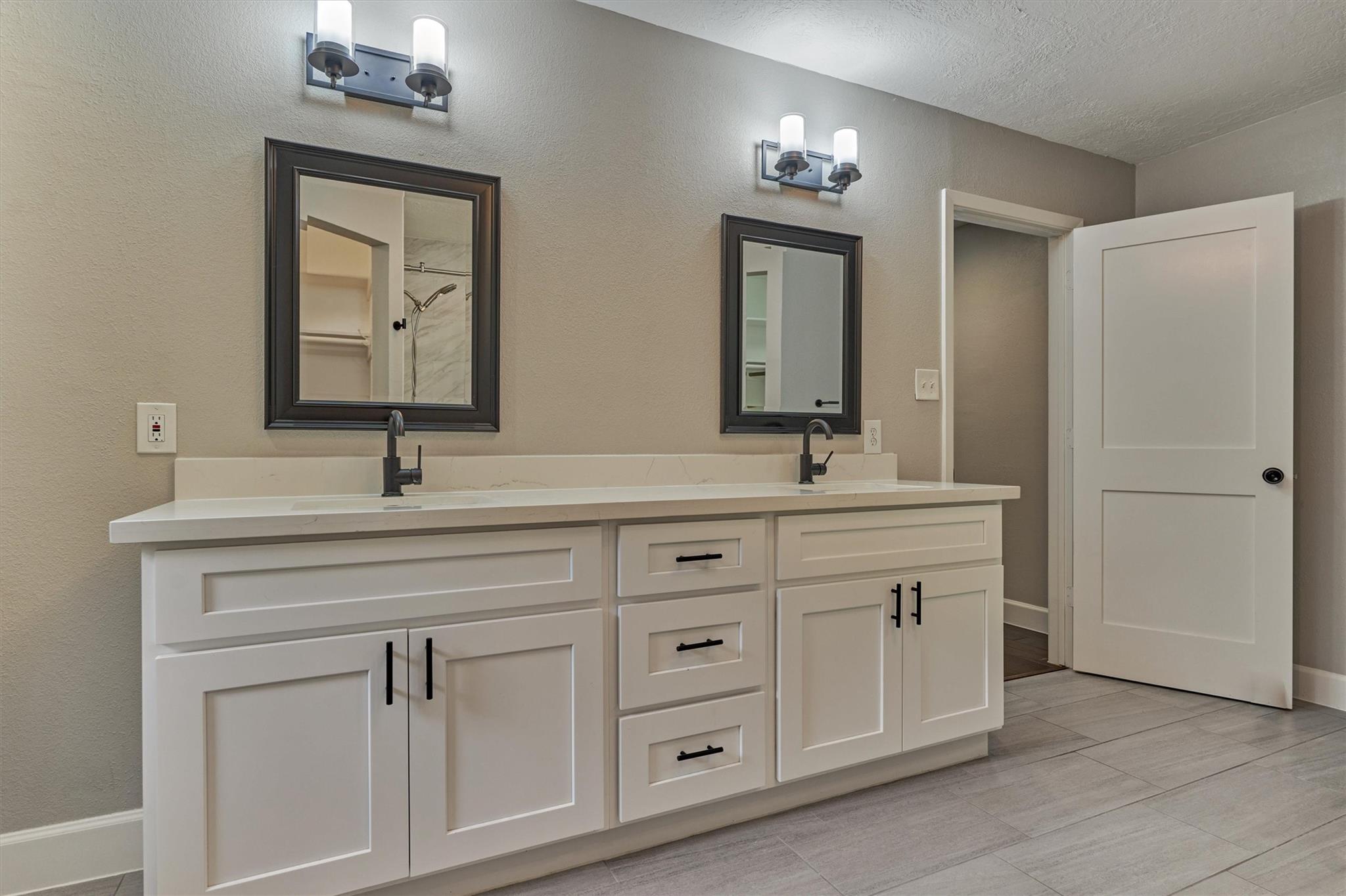 47 W Torch Pine Circle, The Woodlands