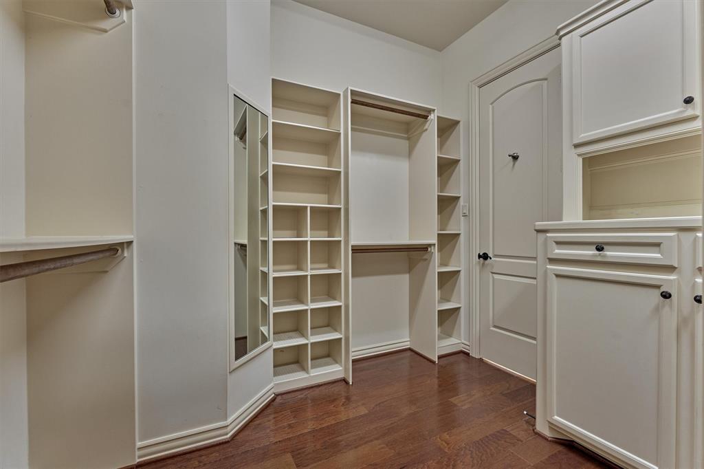 19 W Old Sterling Circle