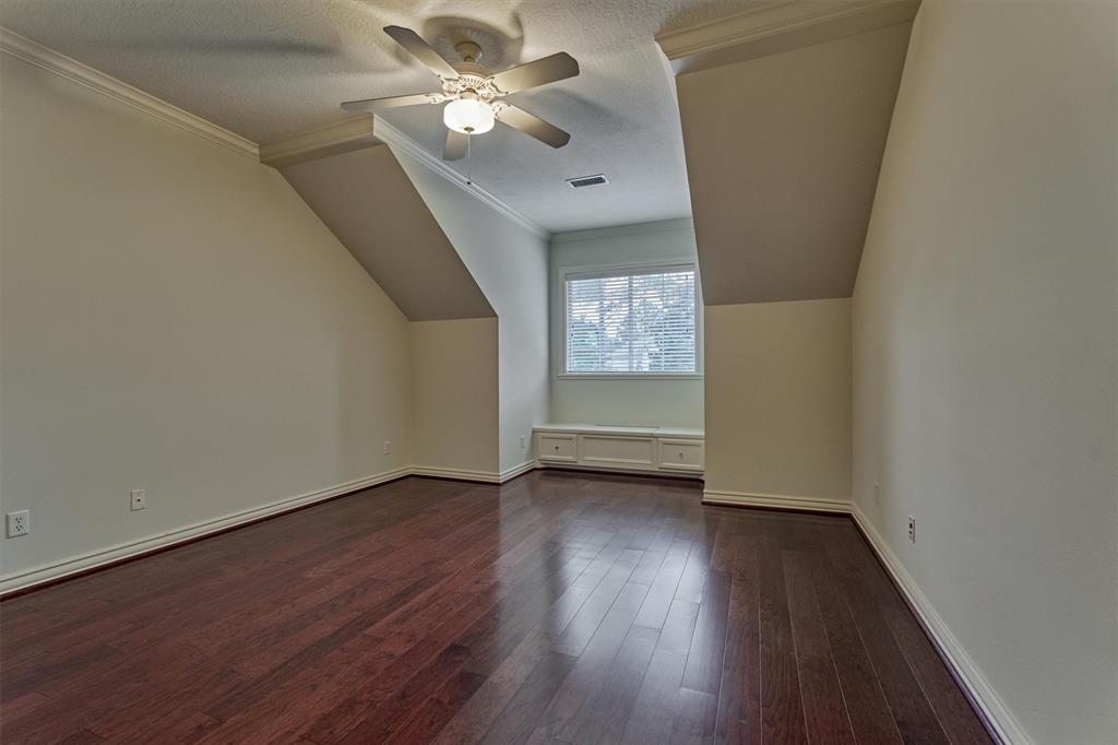19 W Old Sterling Circle