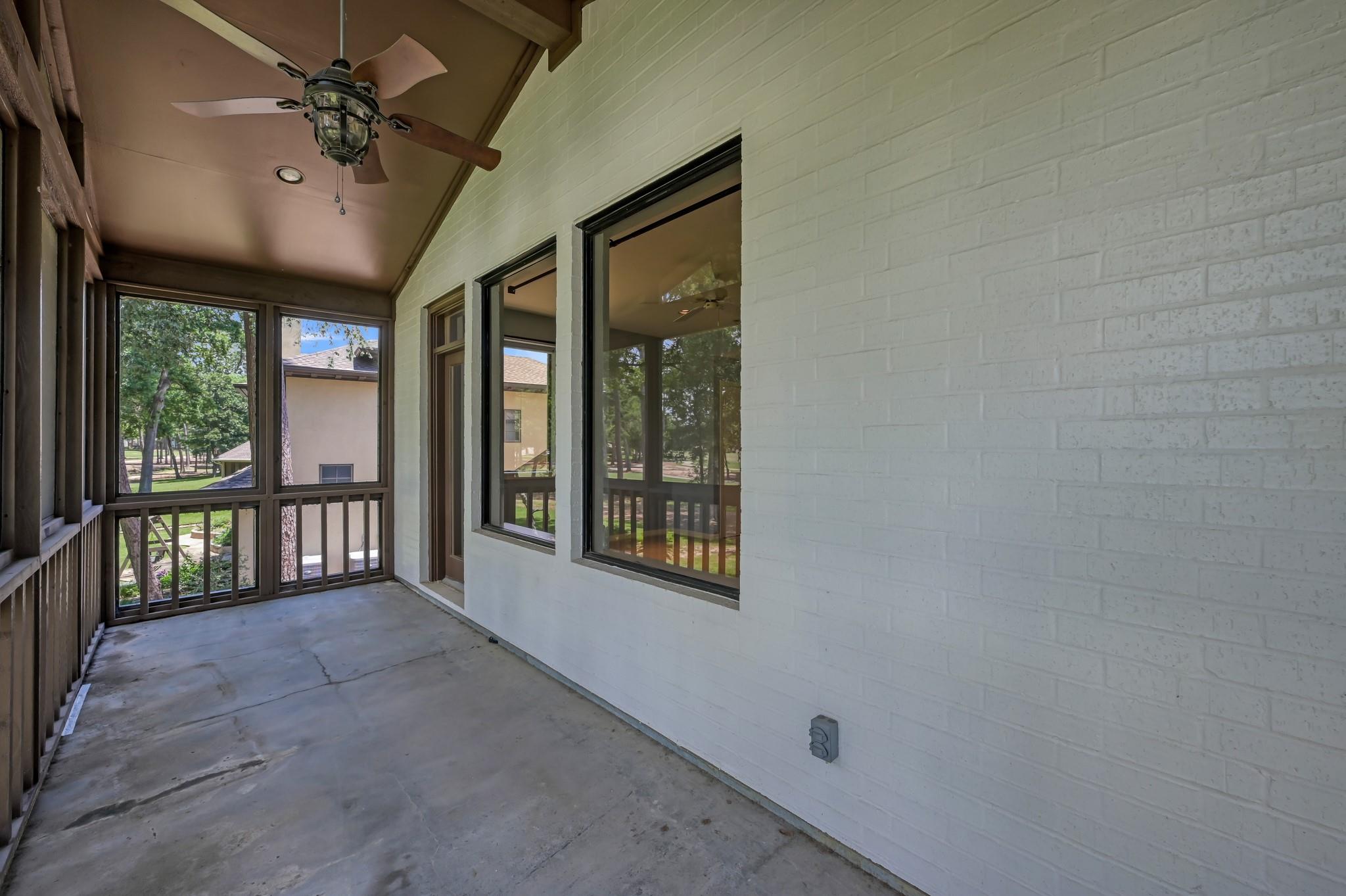 102 Wedgewood Drive W
