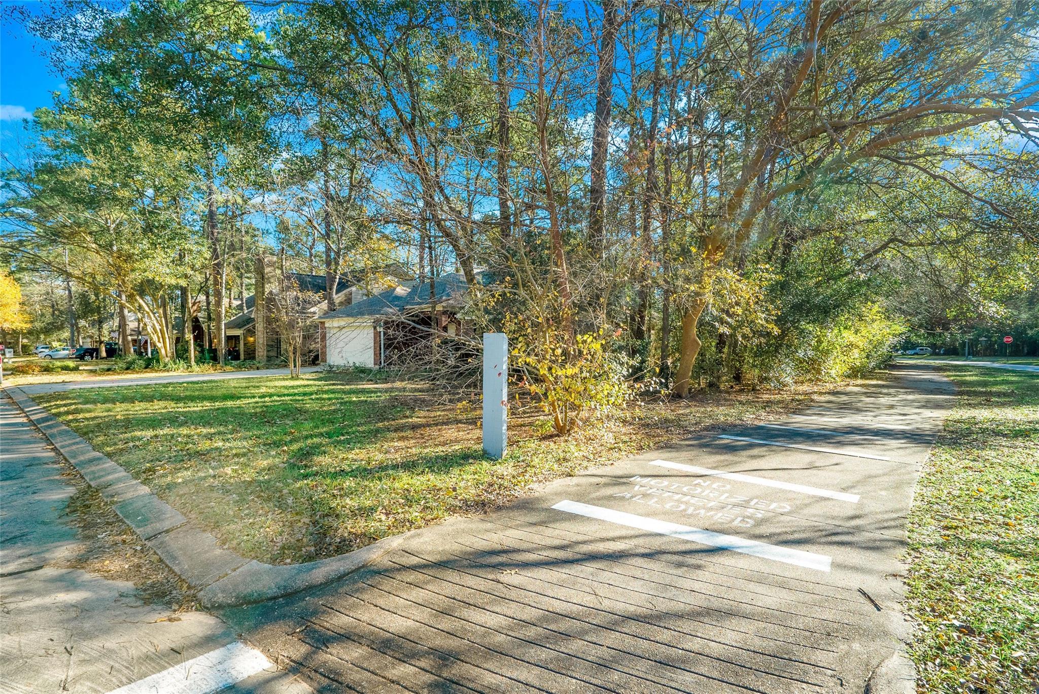 2 Village Knoll Place