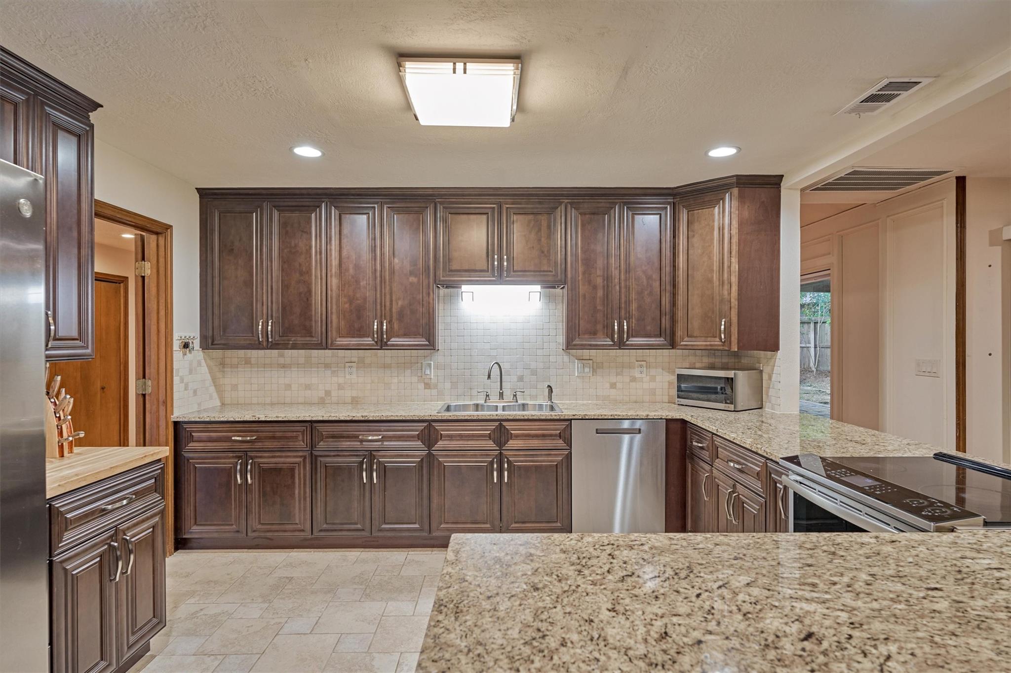 23 Indian Clover Drive