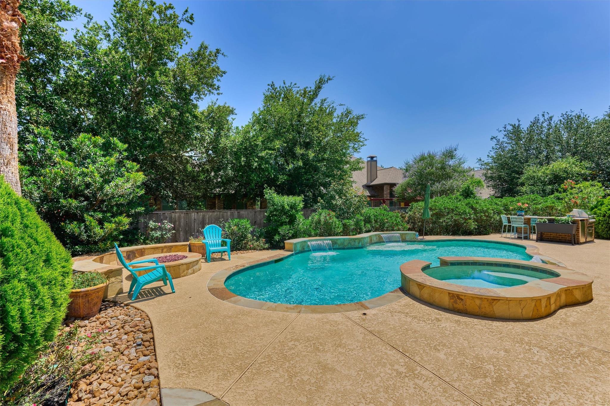 18 Shire Glen Place