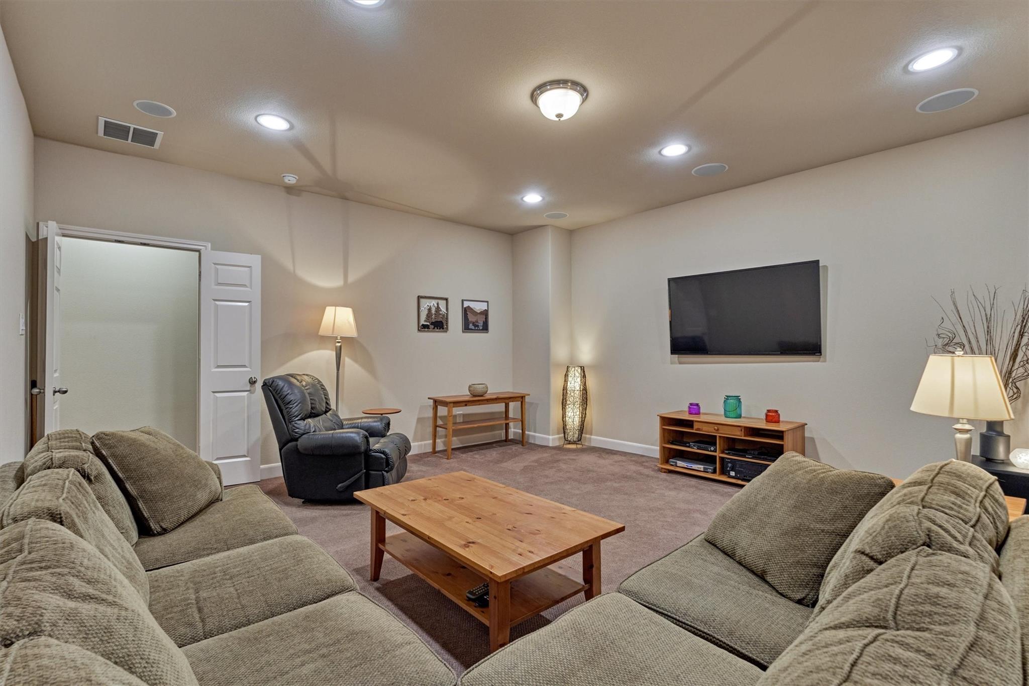 18 Shire Glen Place