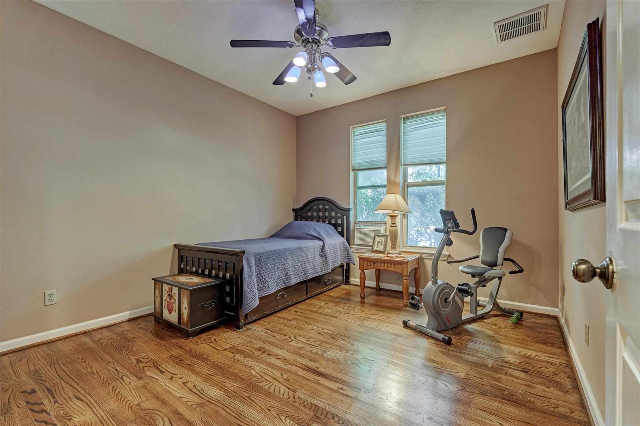 423 Pine Edge Drive