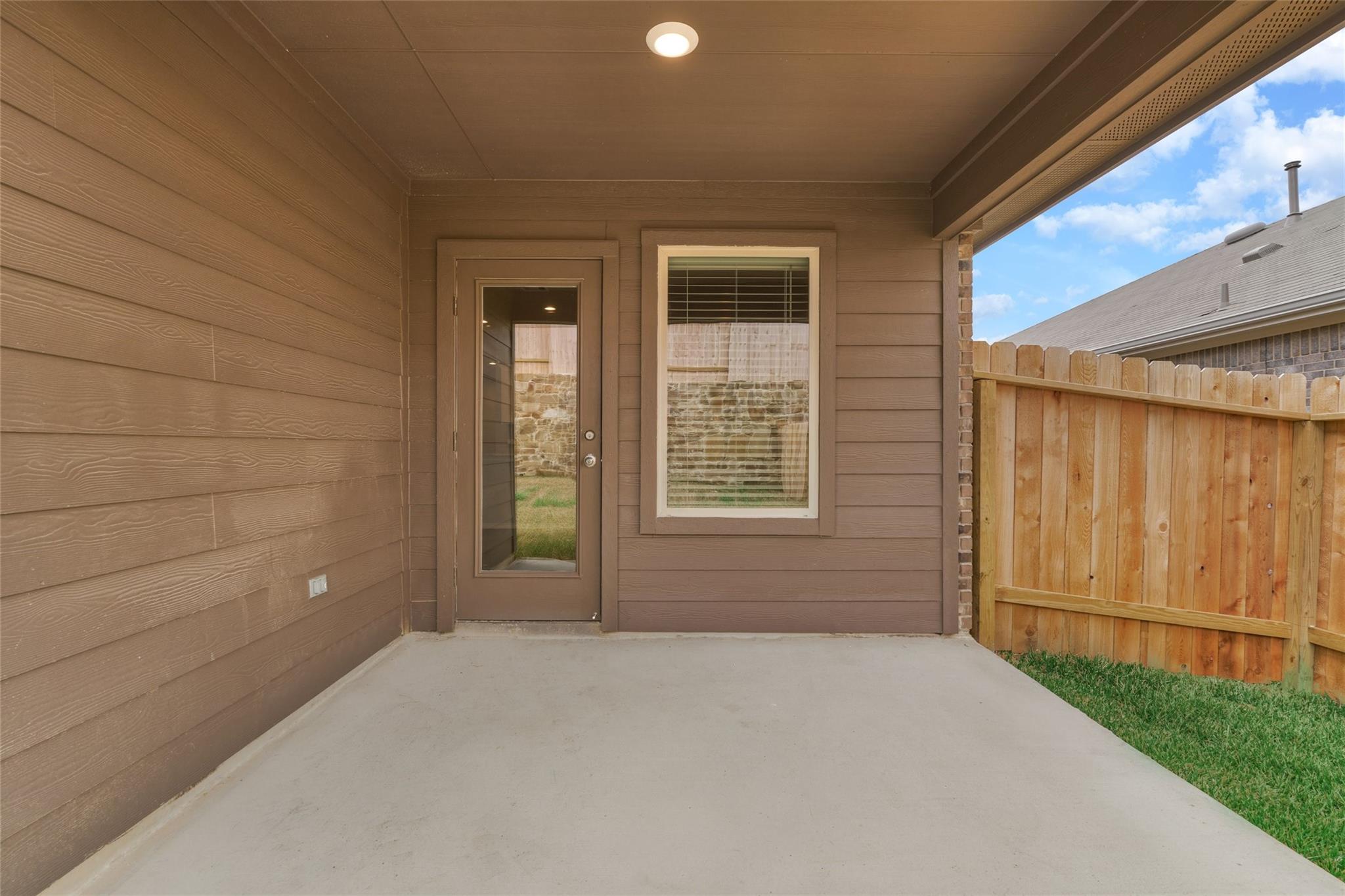 13868 Rock Island Trail