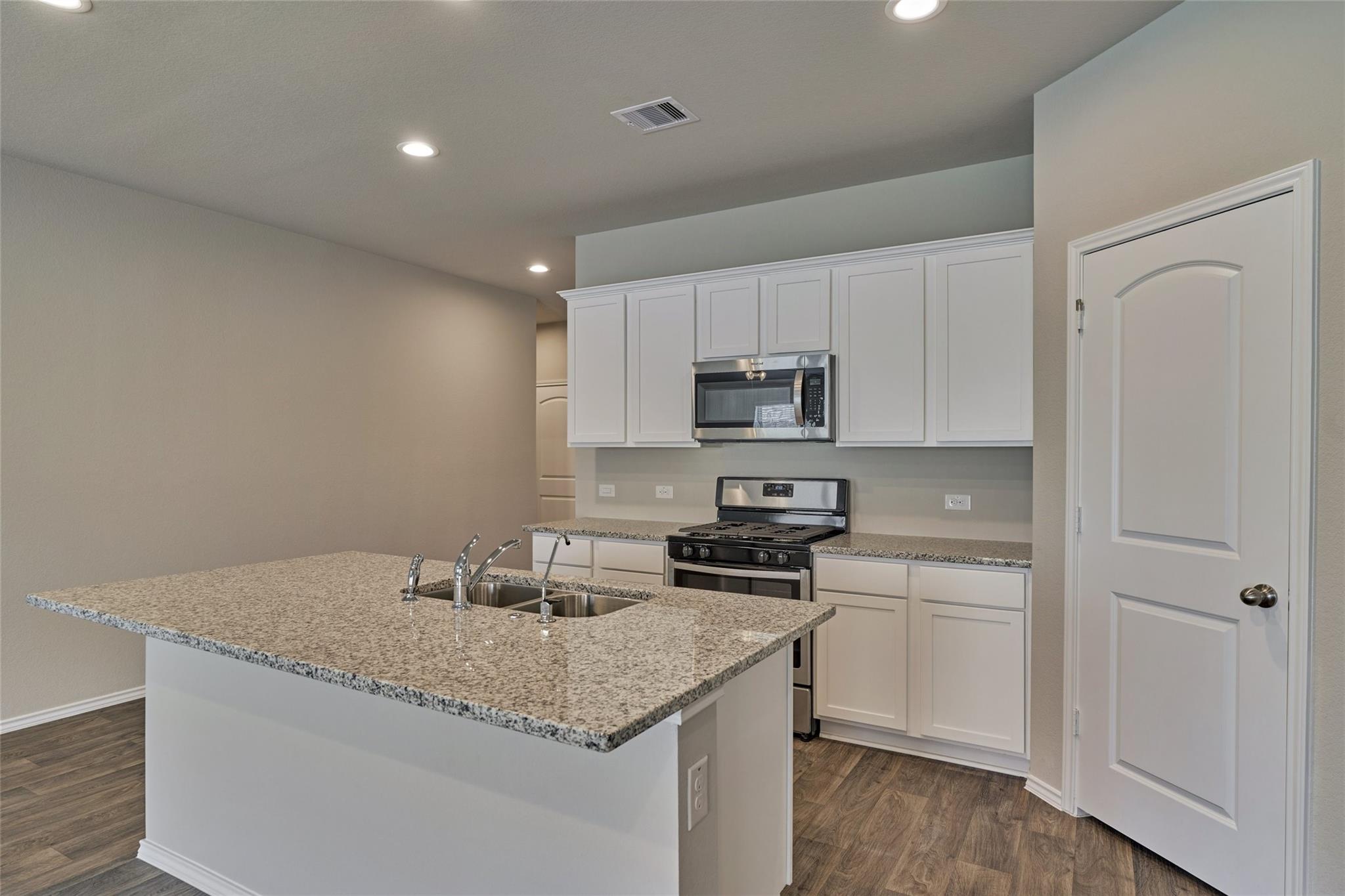 13868 Rock Island Trail