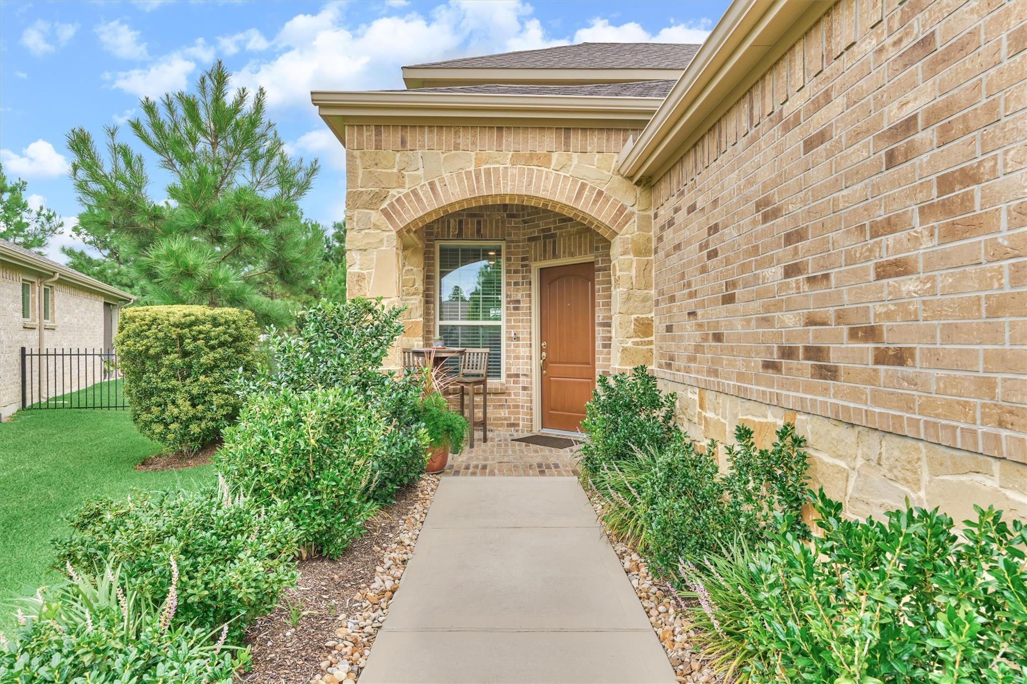 128 Caspian Way