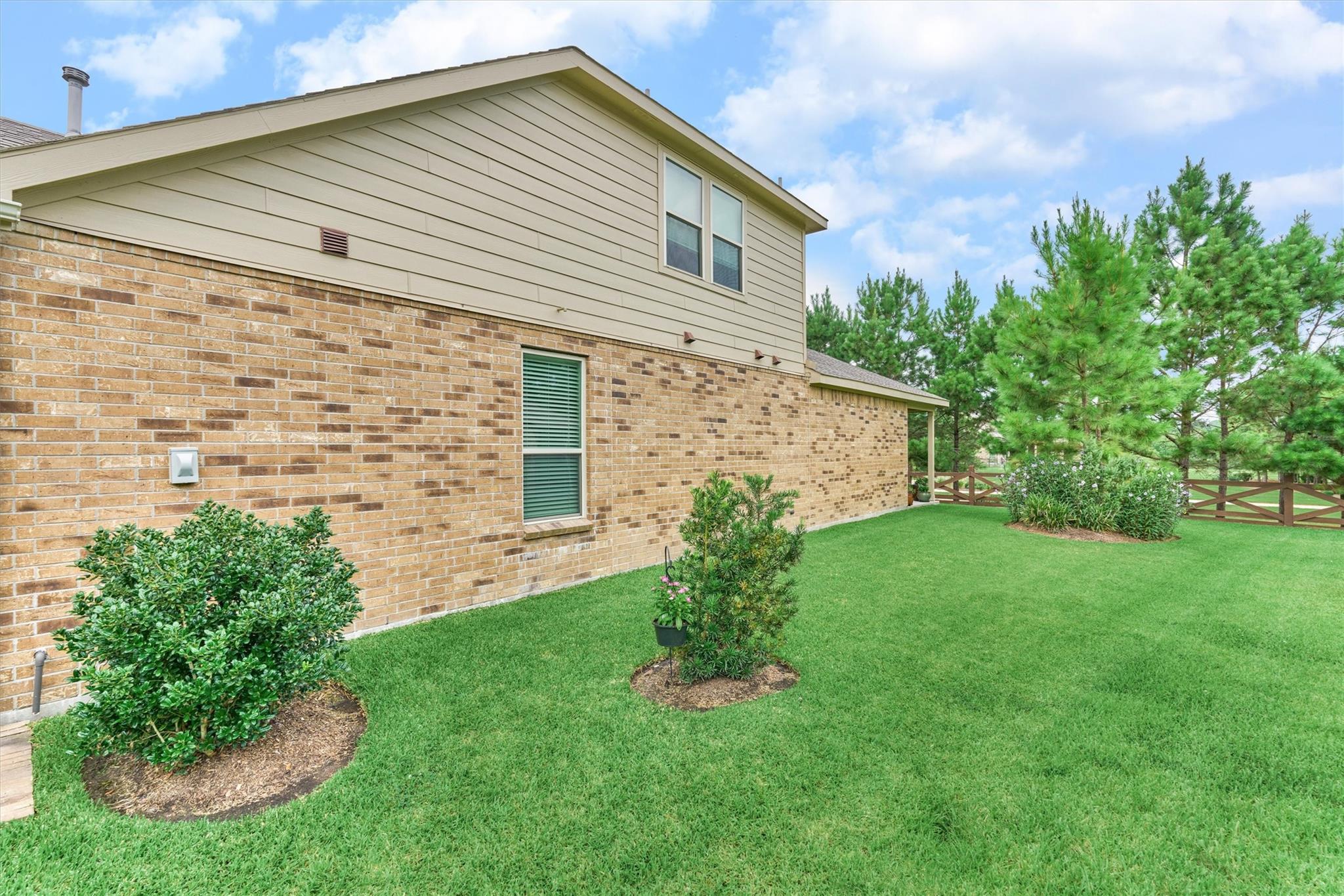 128 Caspian Way
