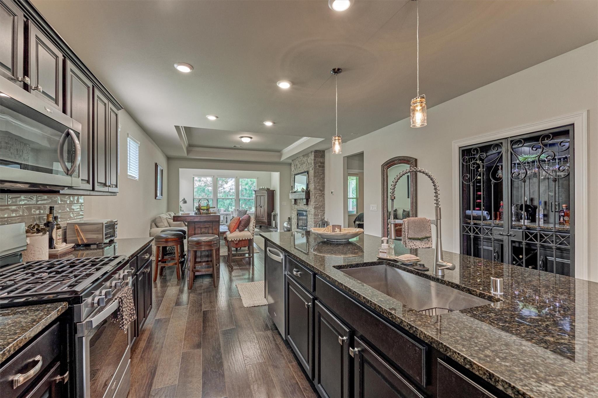 128 Caspian Way