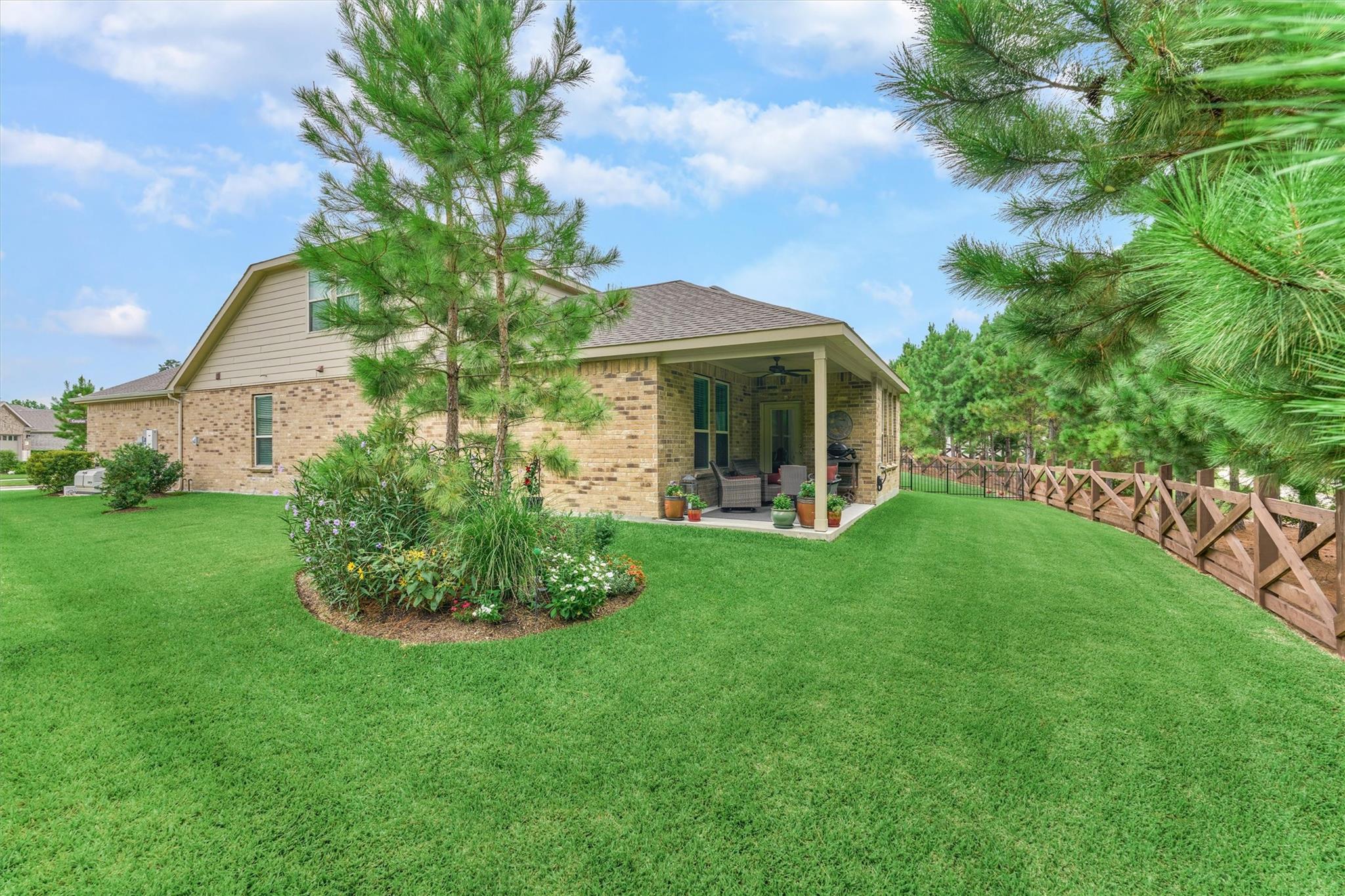 128 Caspian Way