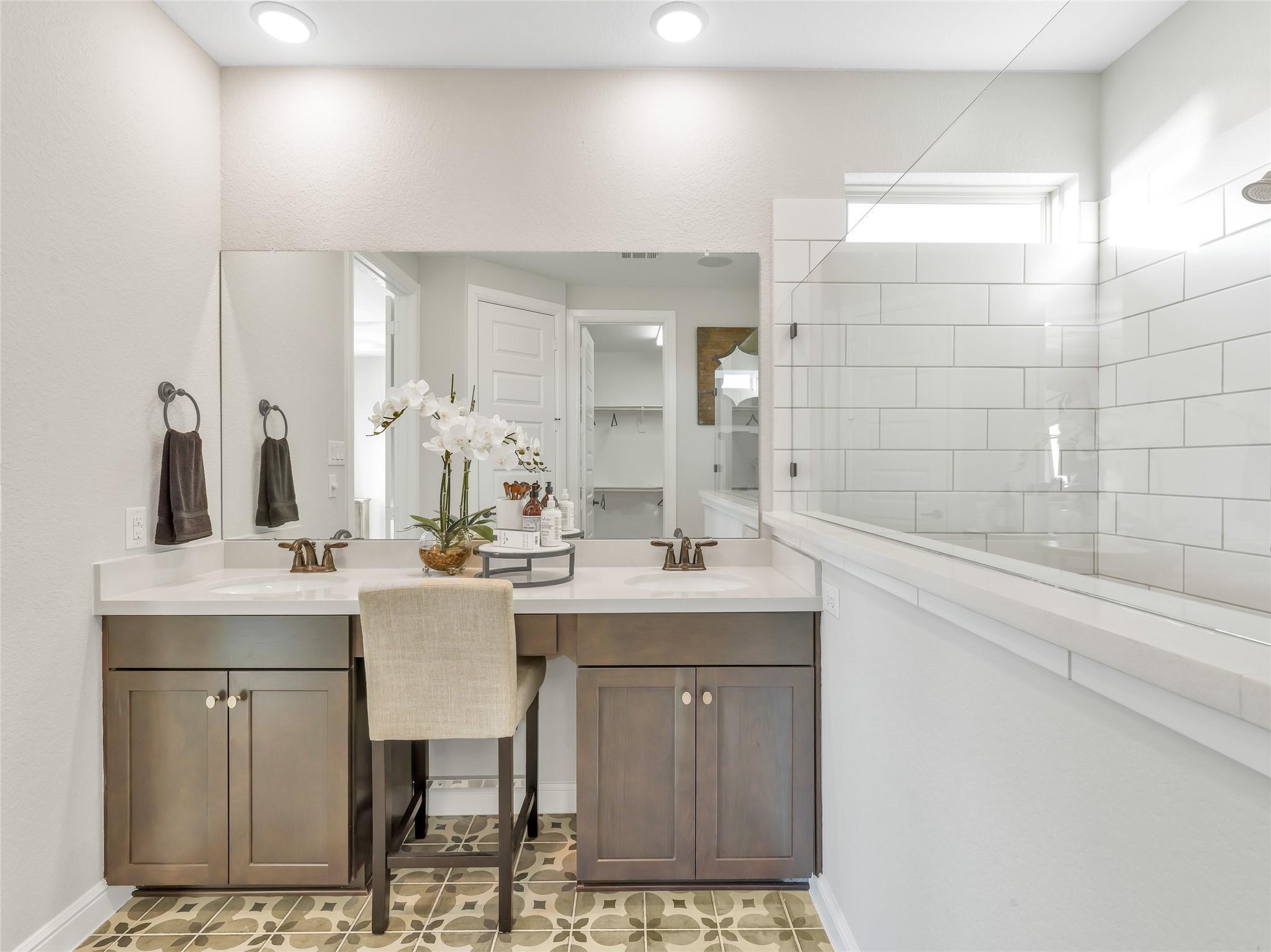 11 Shumard Oak Drive
