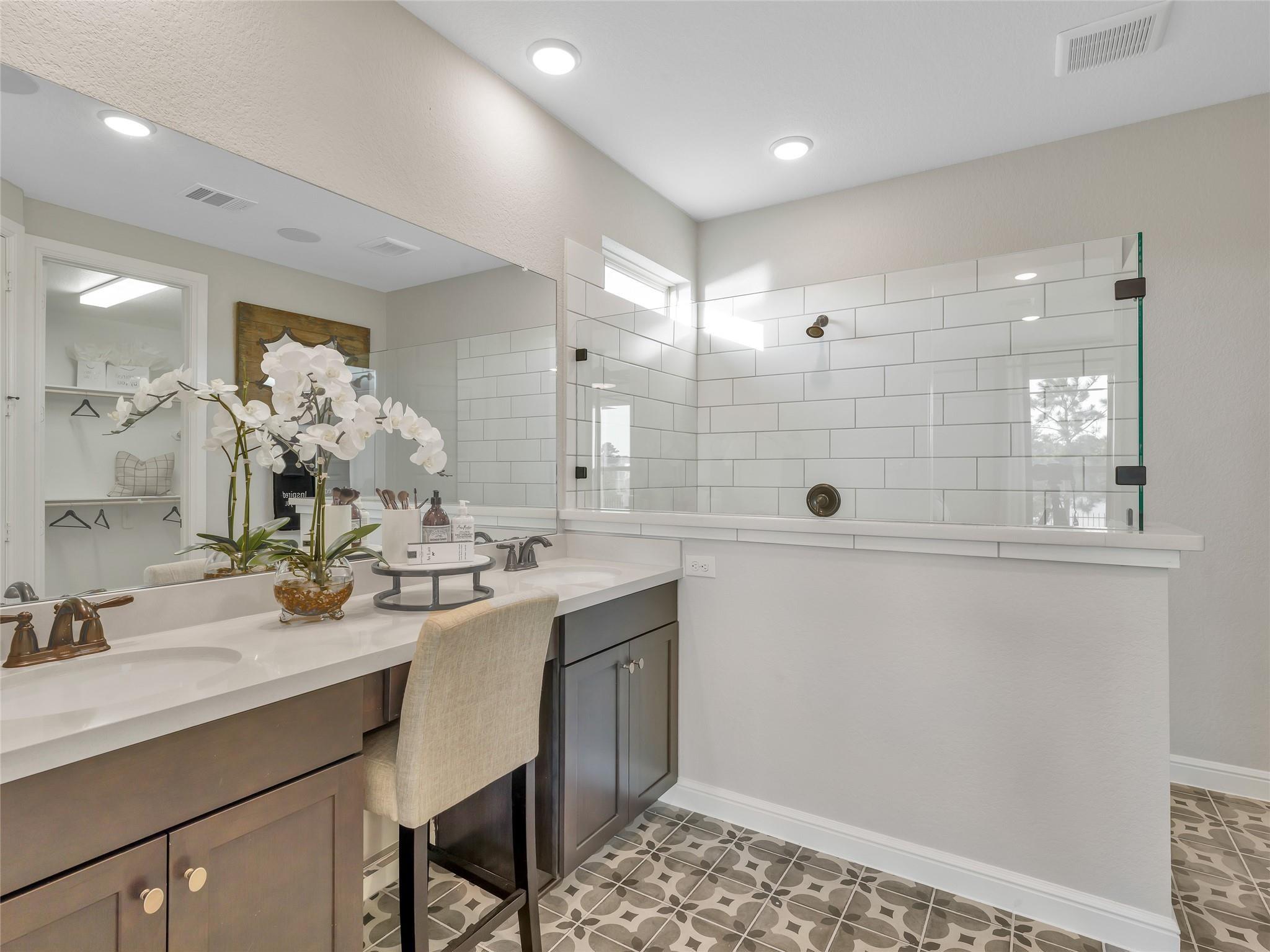 11 Shumard Oak Drive