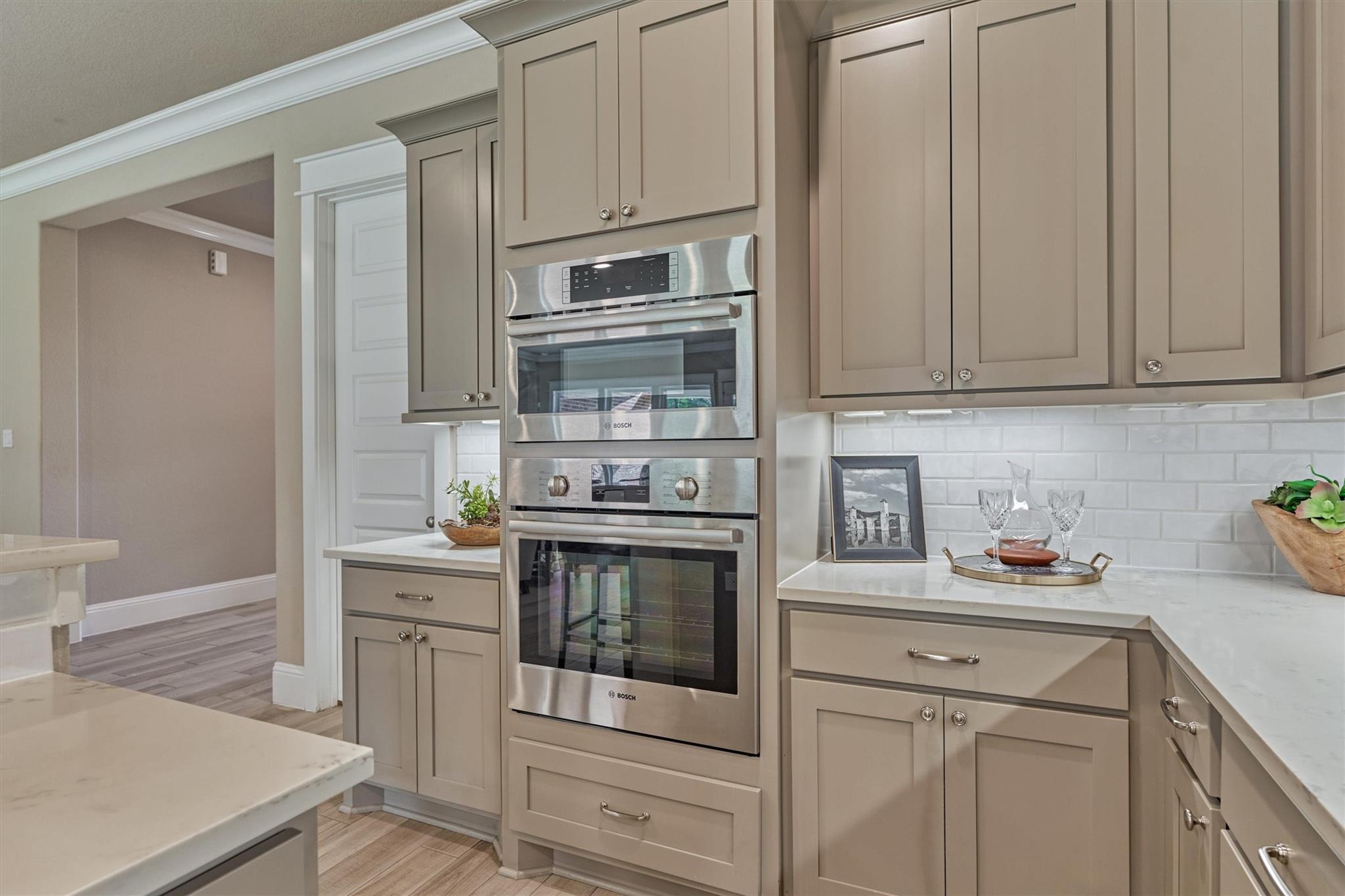 2101 Pale Star Court