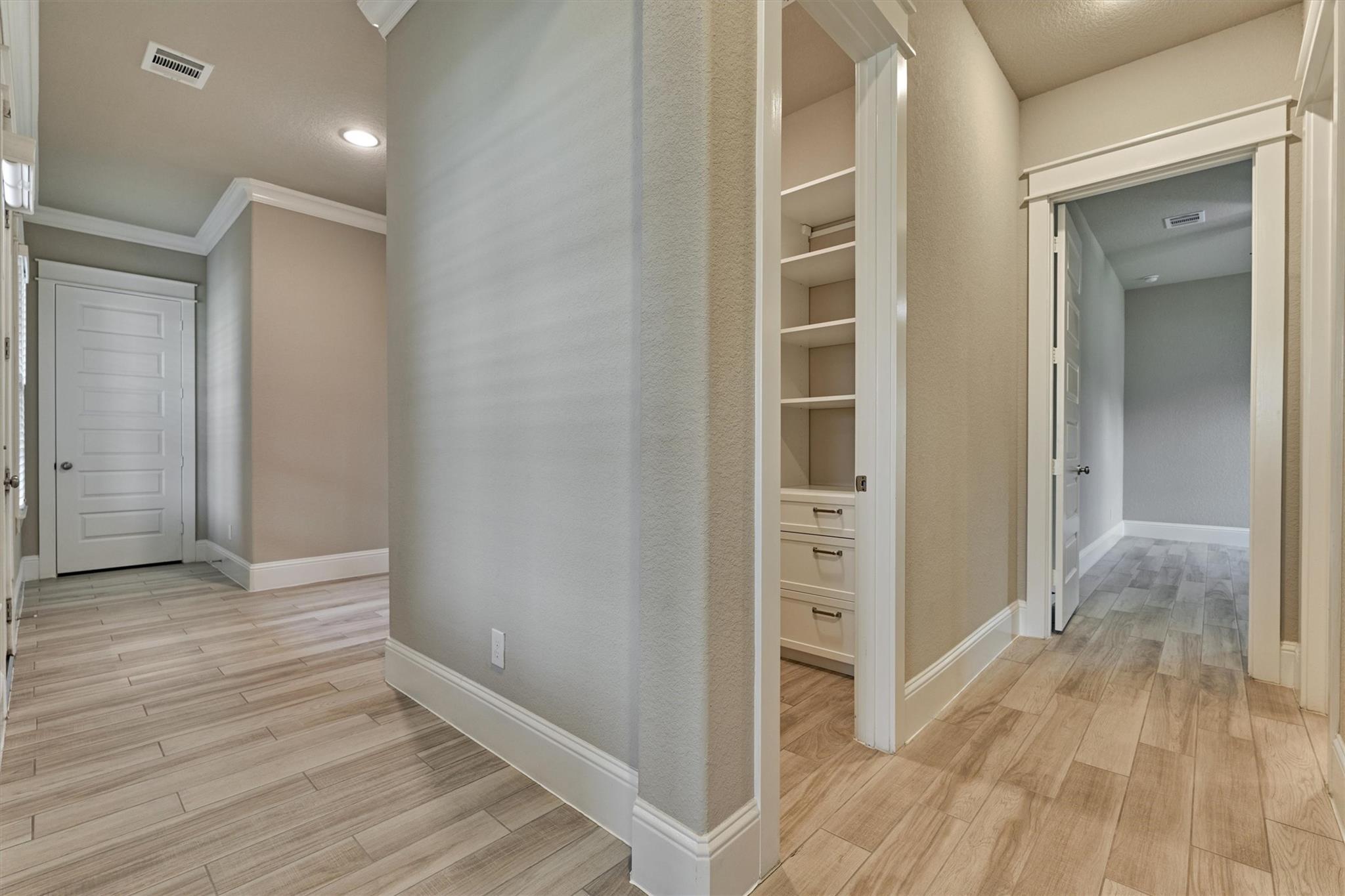 2101 Pale Star Court