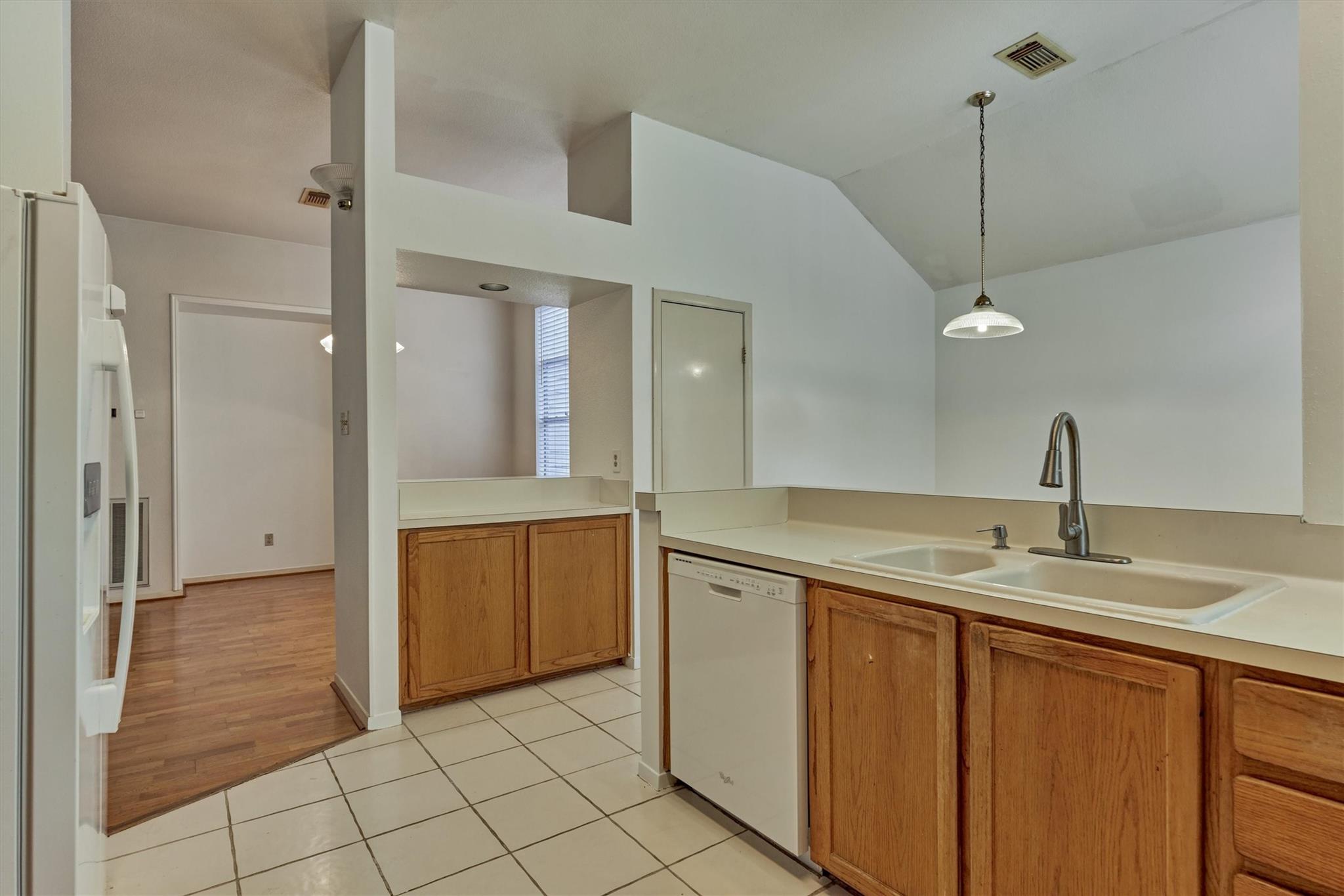 30 Shallow Pond Place