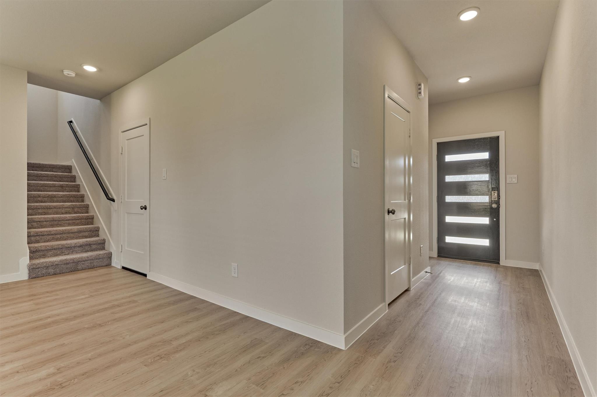 7727 Bergamot Circle