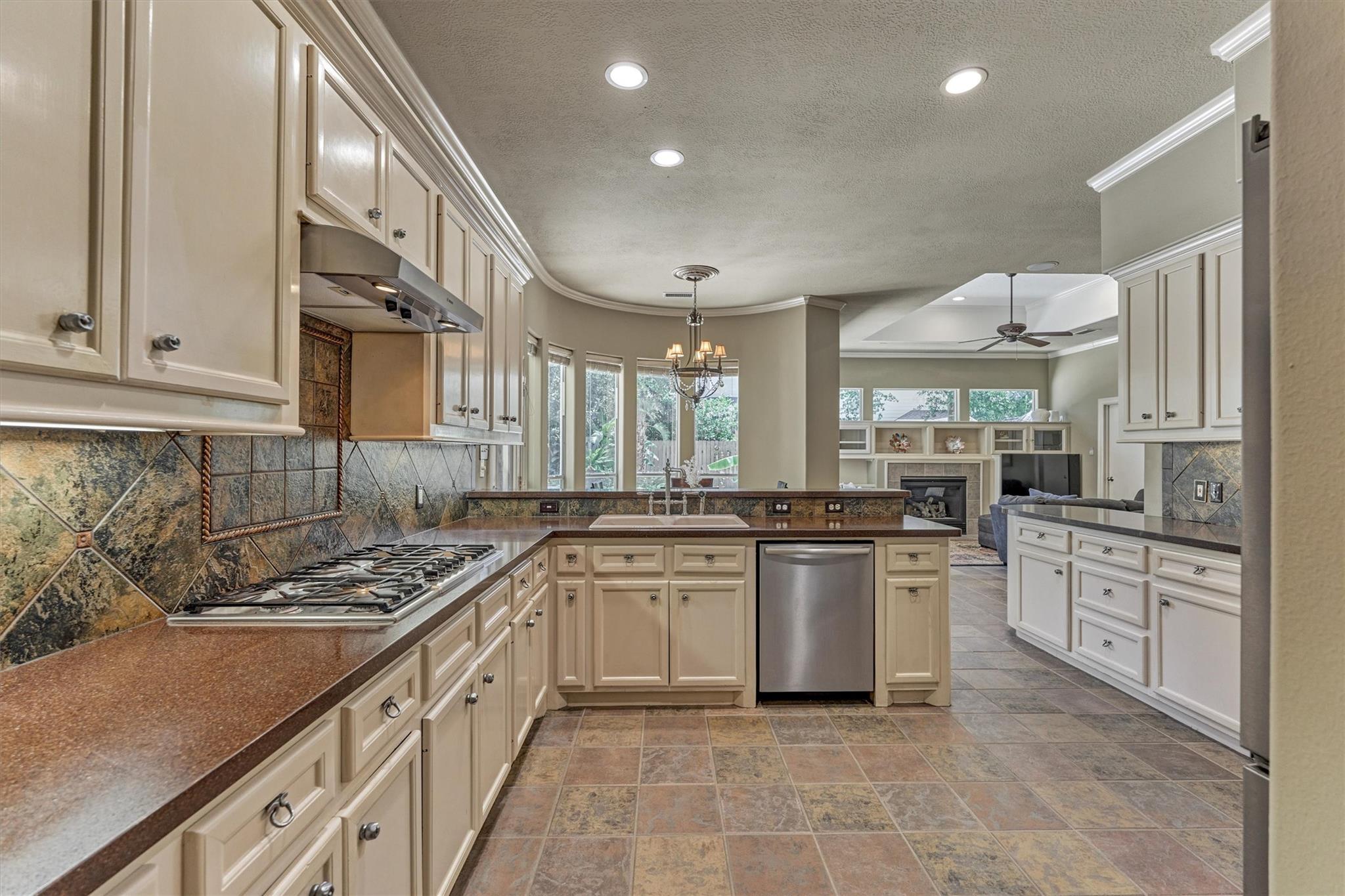 7 Clarion Ridge