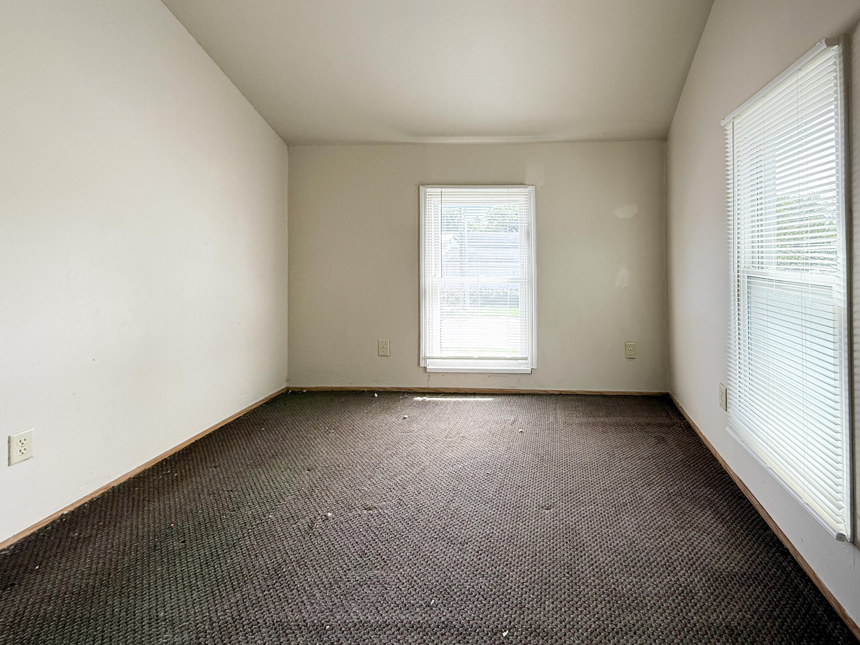 207 W Railroad Street