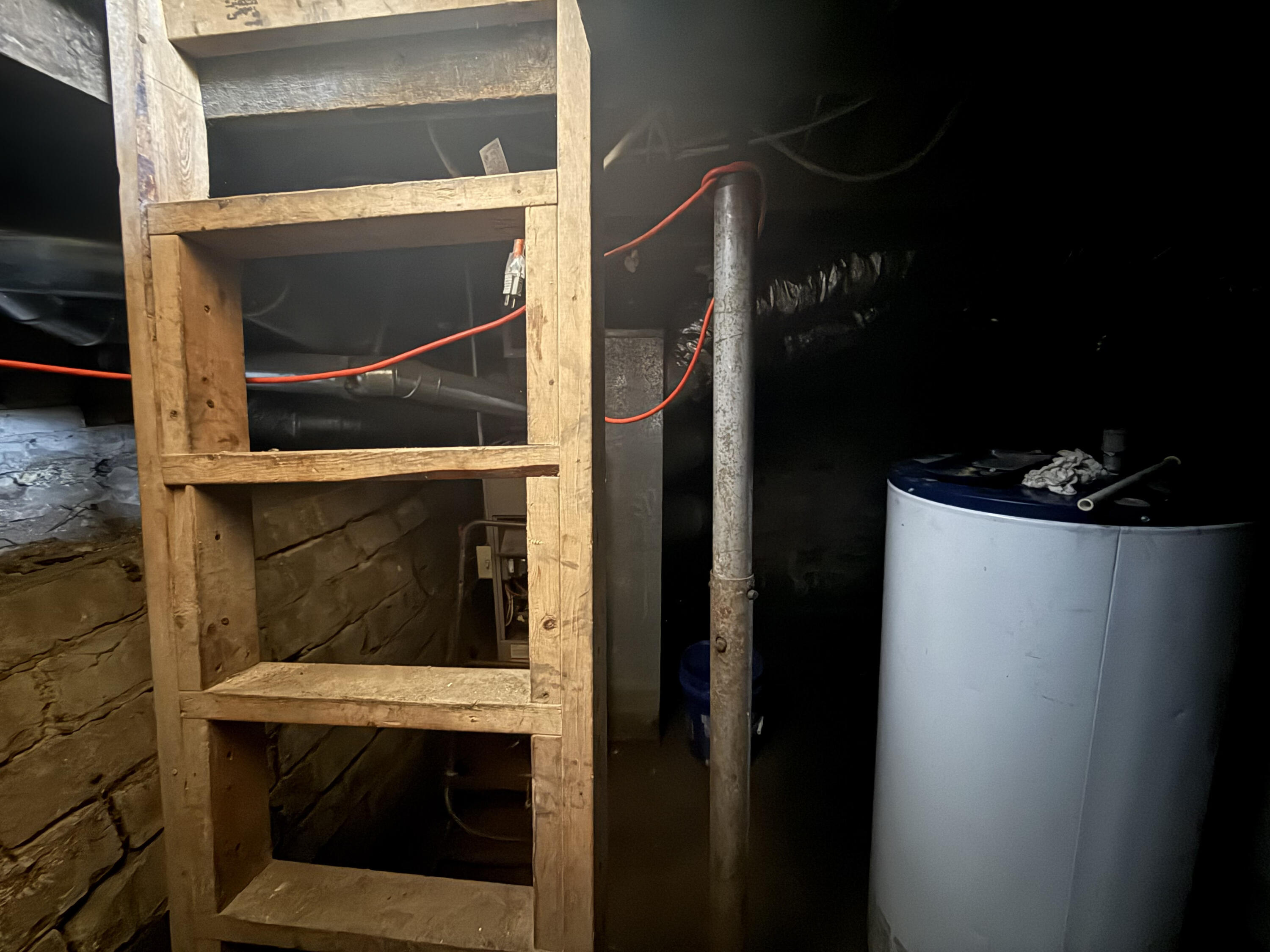 207 W Railroad Street