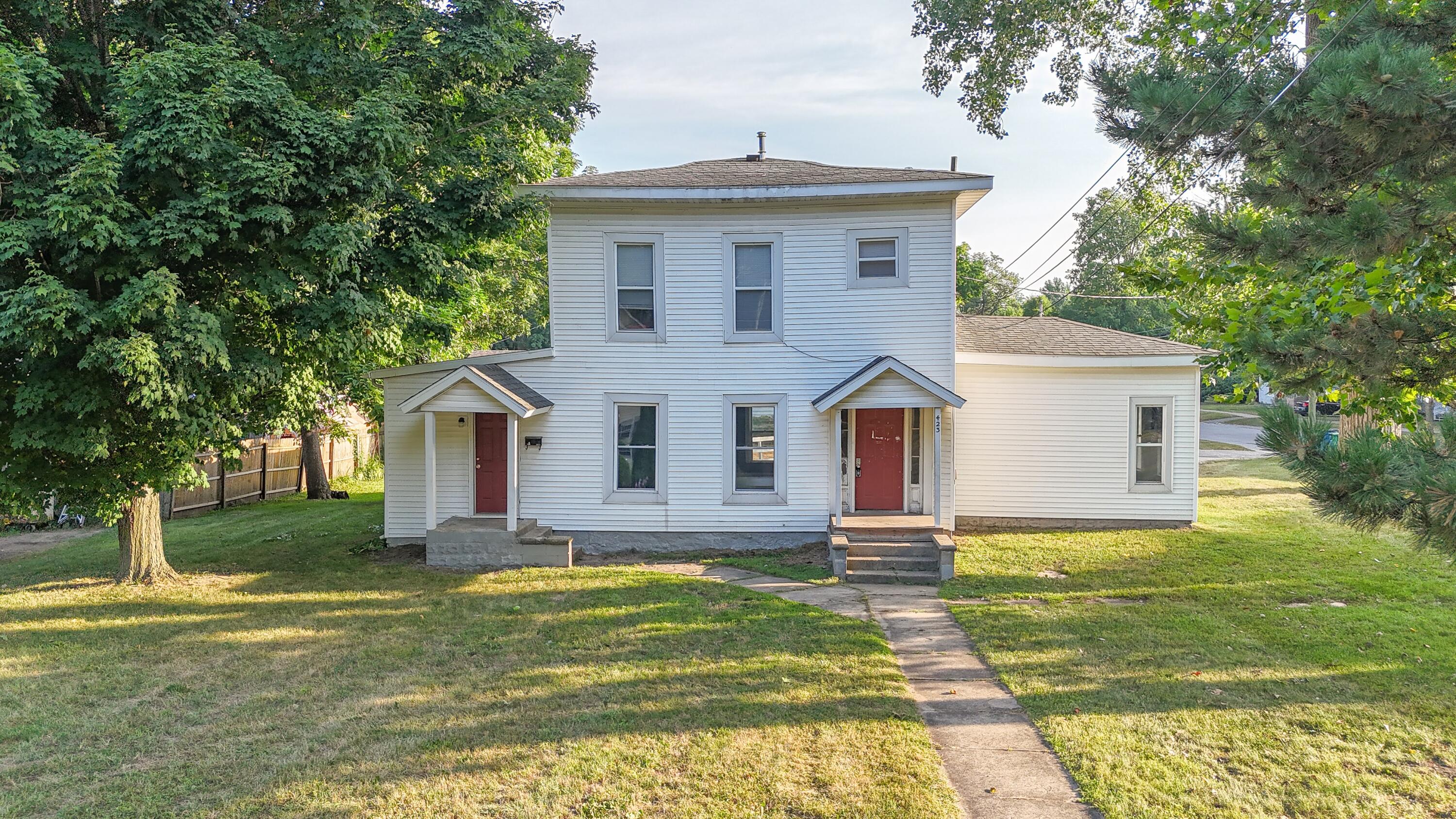 423 E Division Street