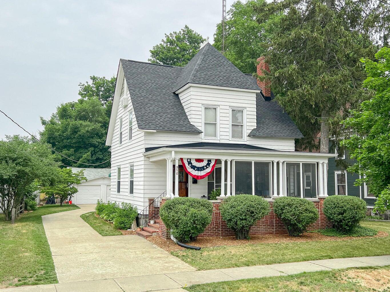 310 W Telegraph Street