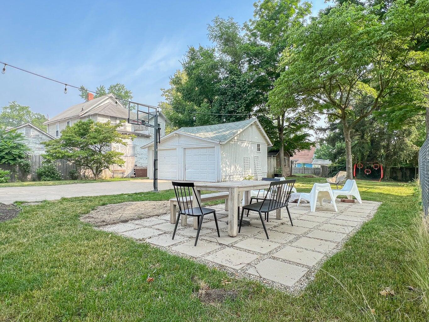 310 W Telegraph Street
