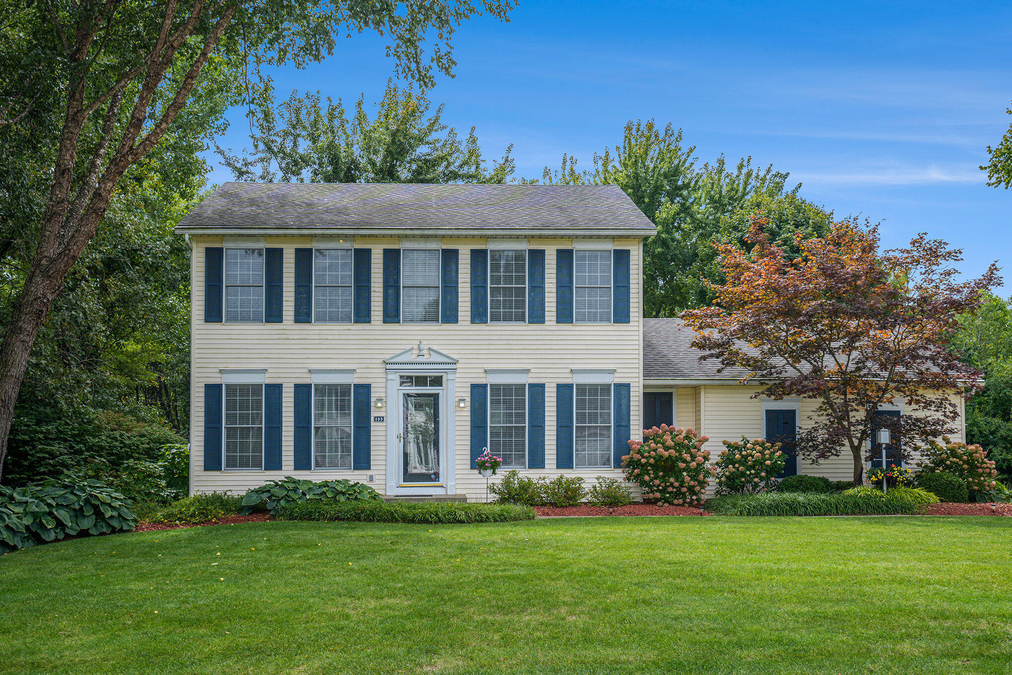 100 Dogwood Circle
