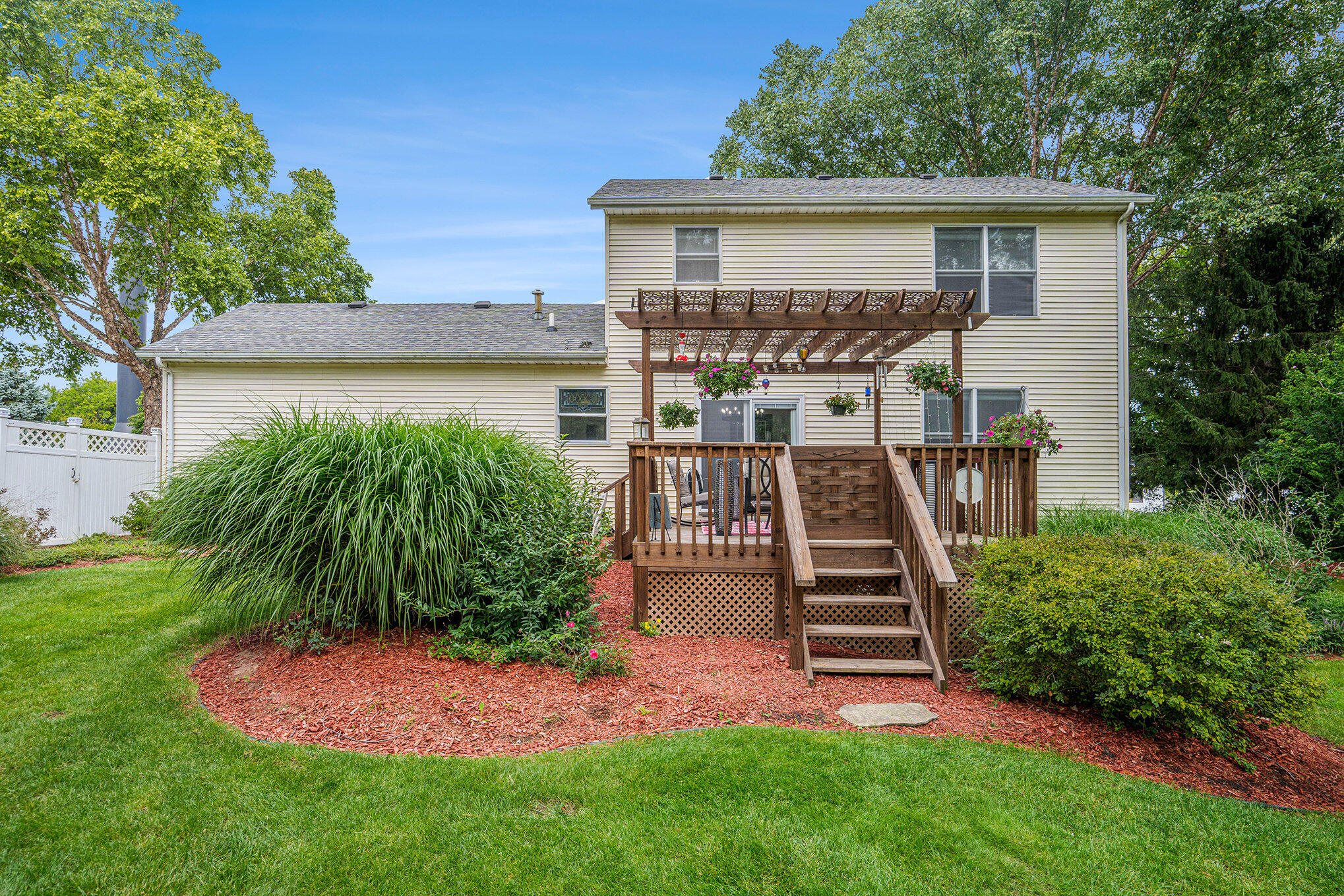 100 Dogwood Circle