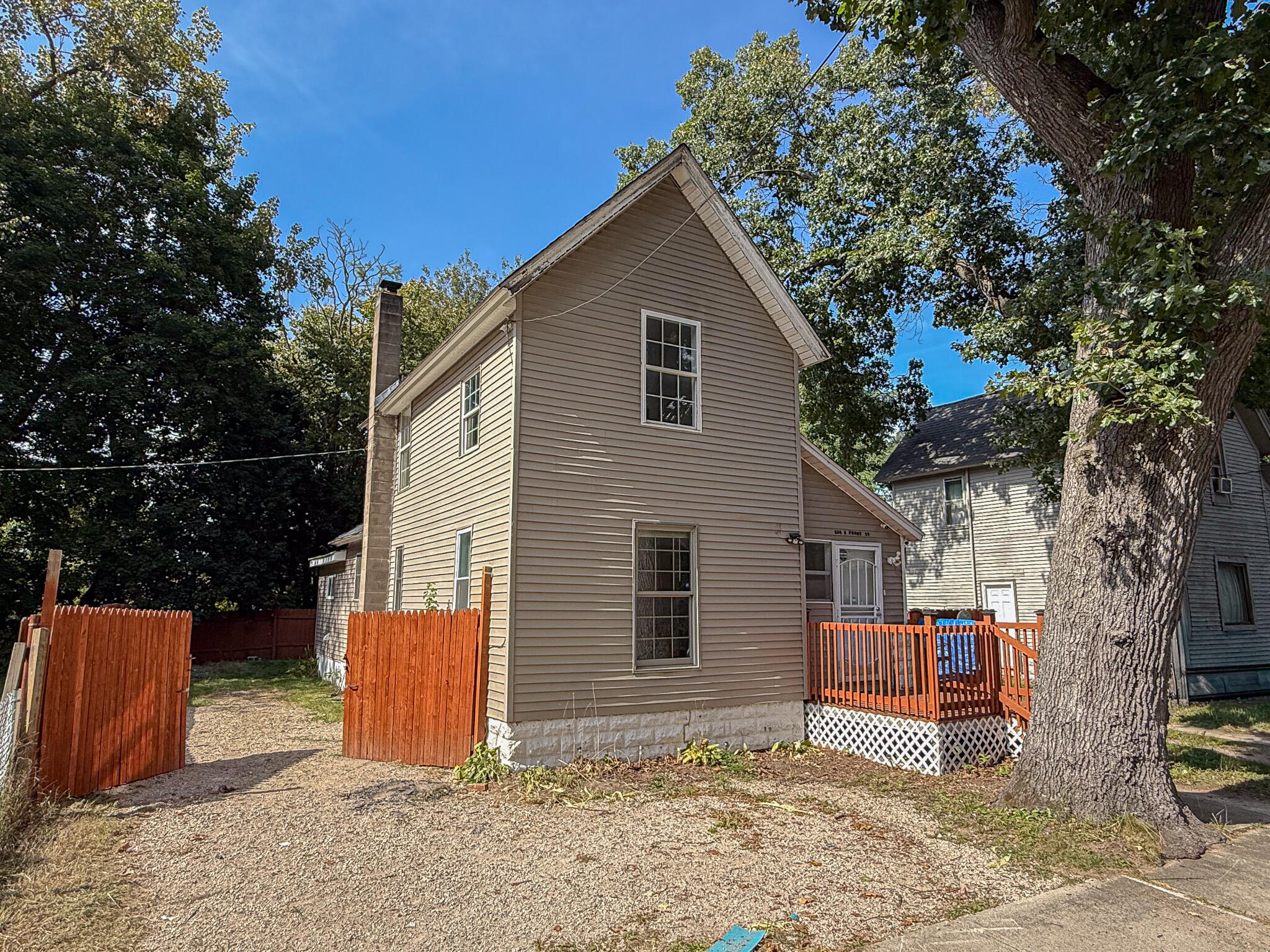 530 S Front Street
