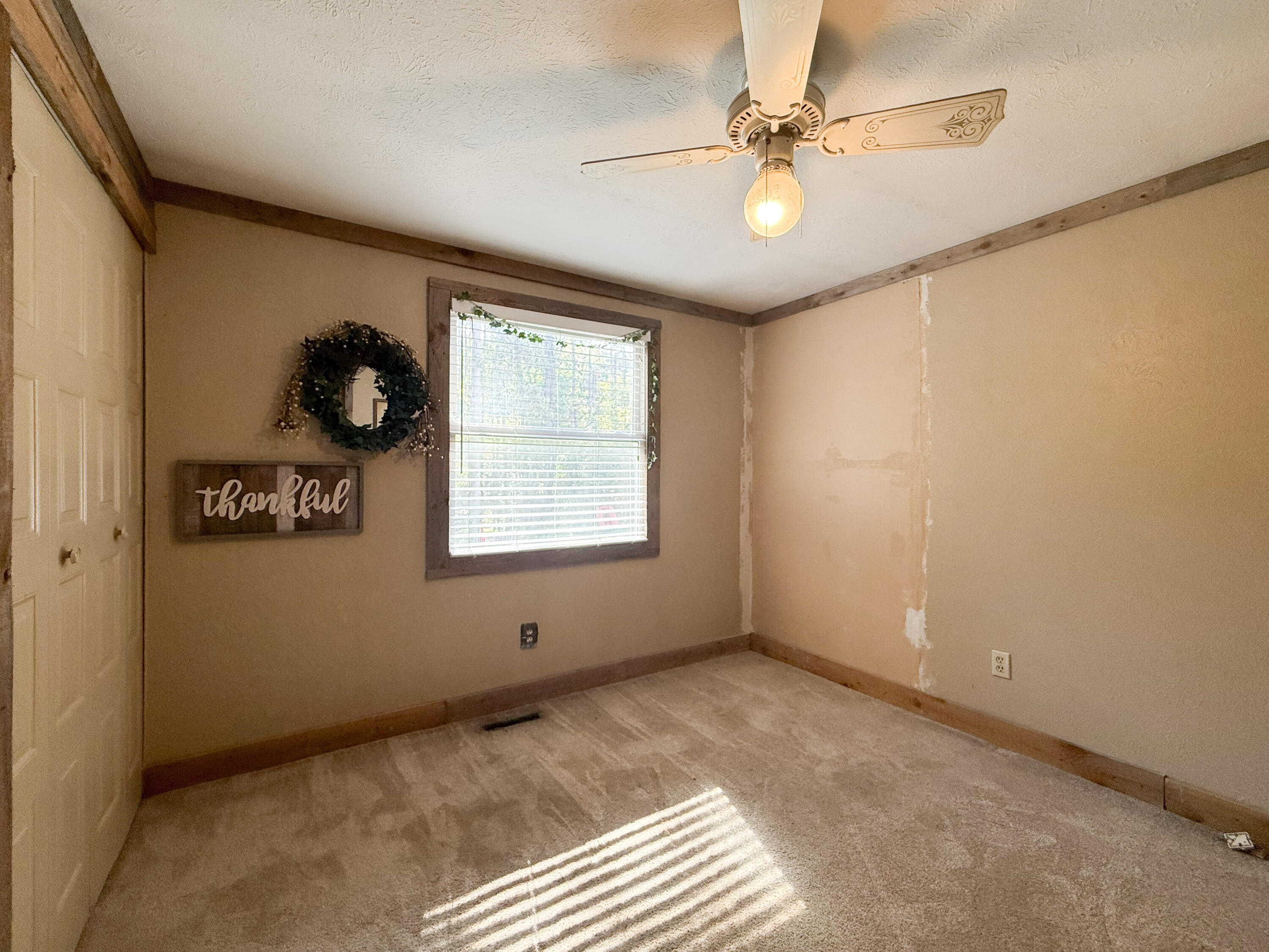 26068 Mckenzie Street