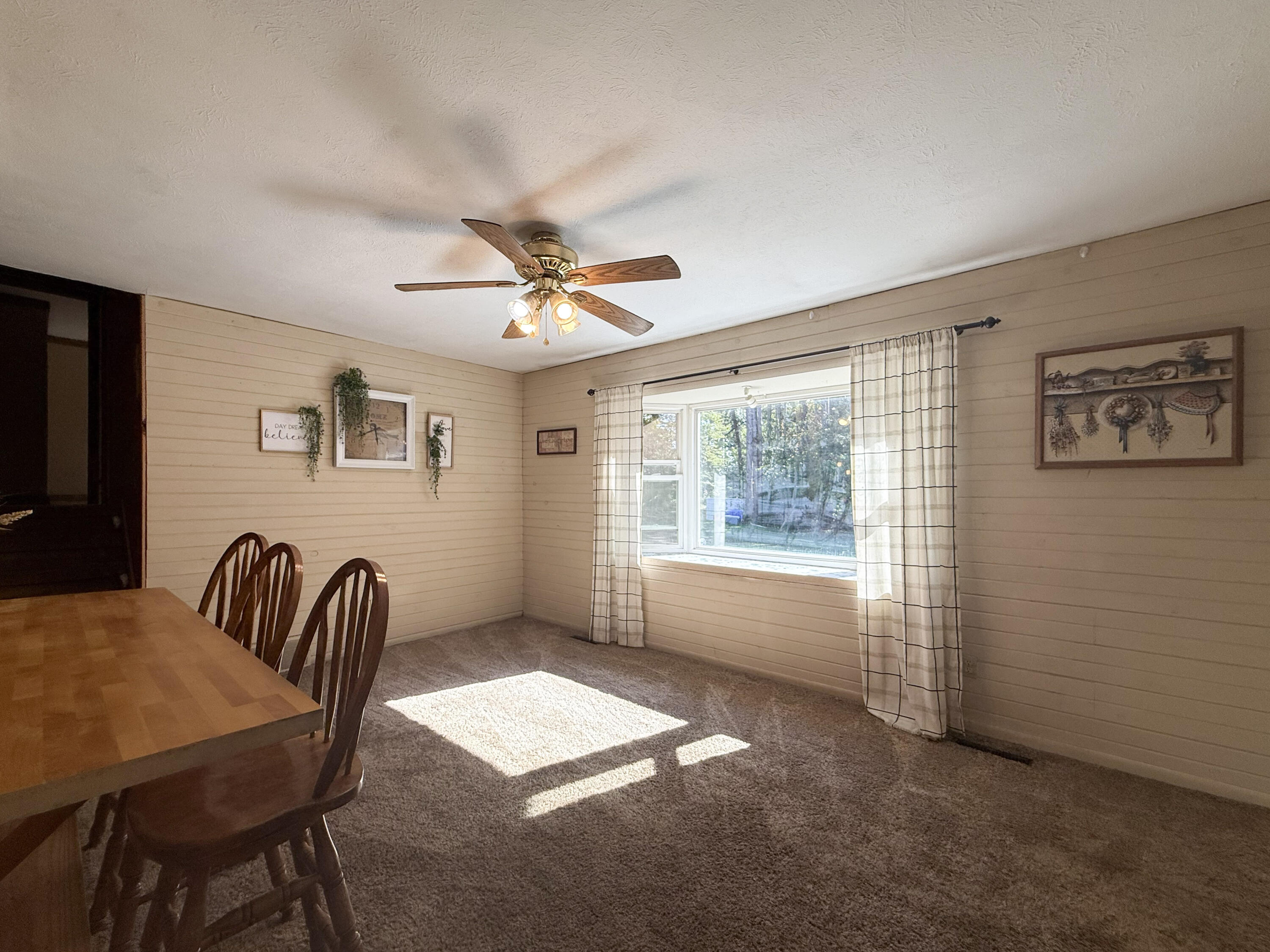 26068 Mckenzie Street