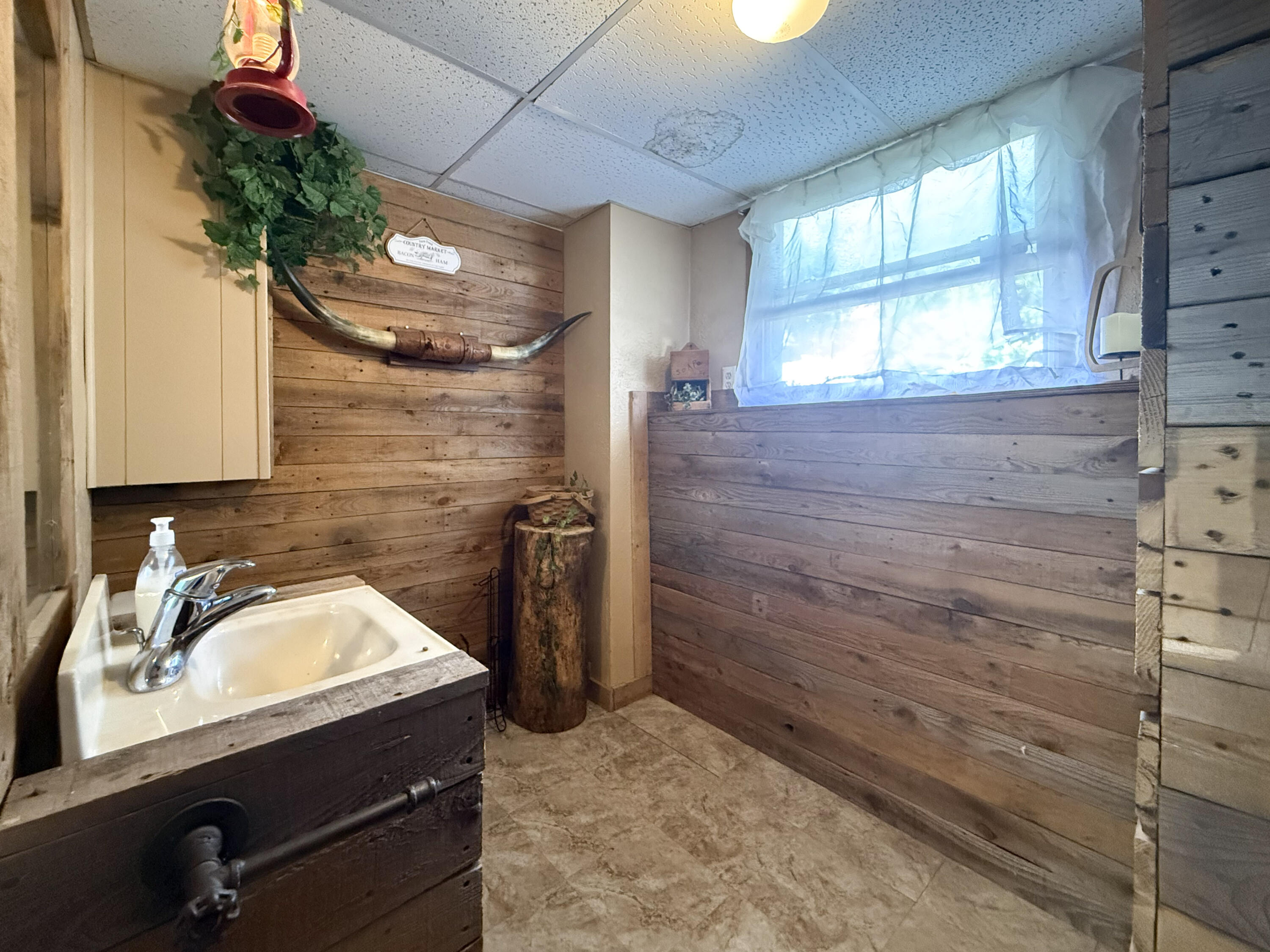 26068 Mckenzie Street