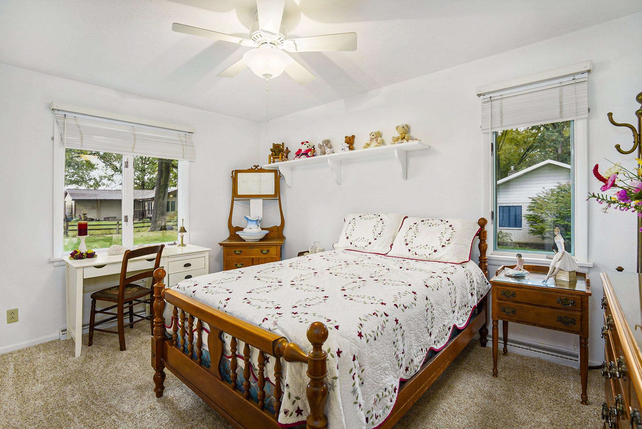 26049 Driftwood Drive, Edwardsburg