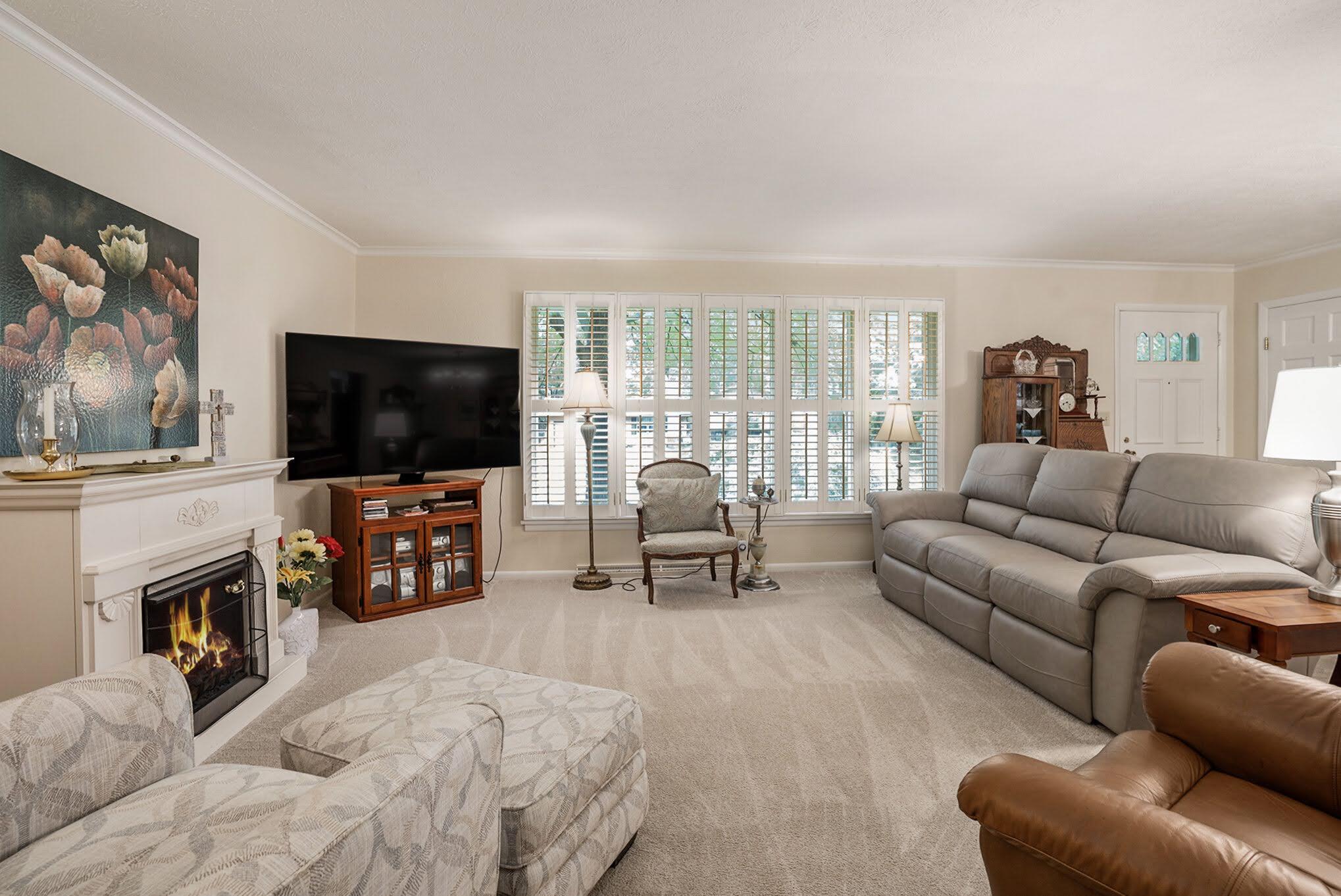 26049 Driftwood Drive, Edwardsburg