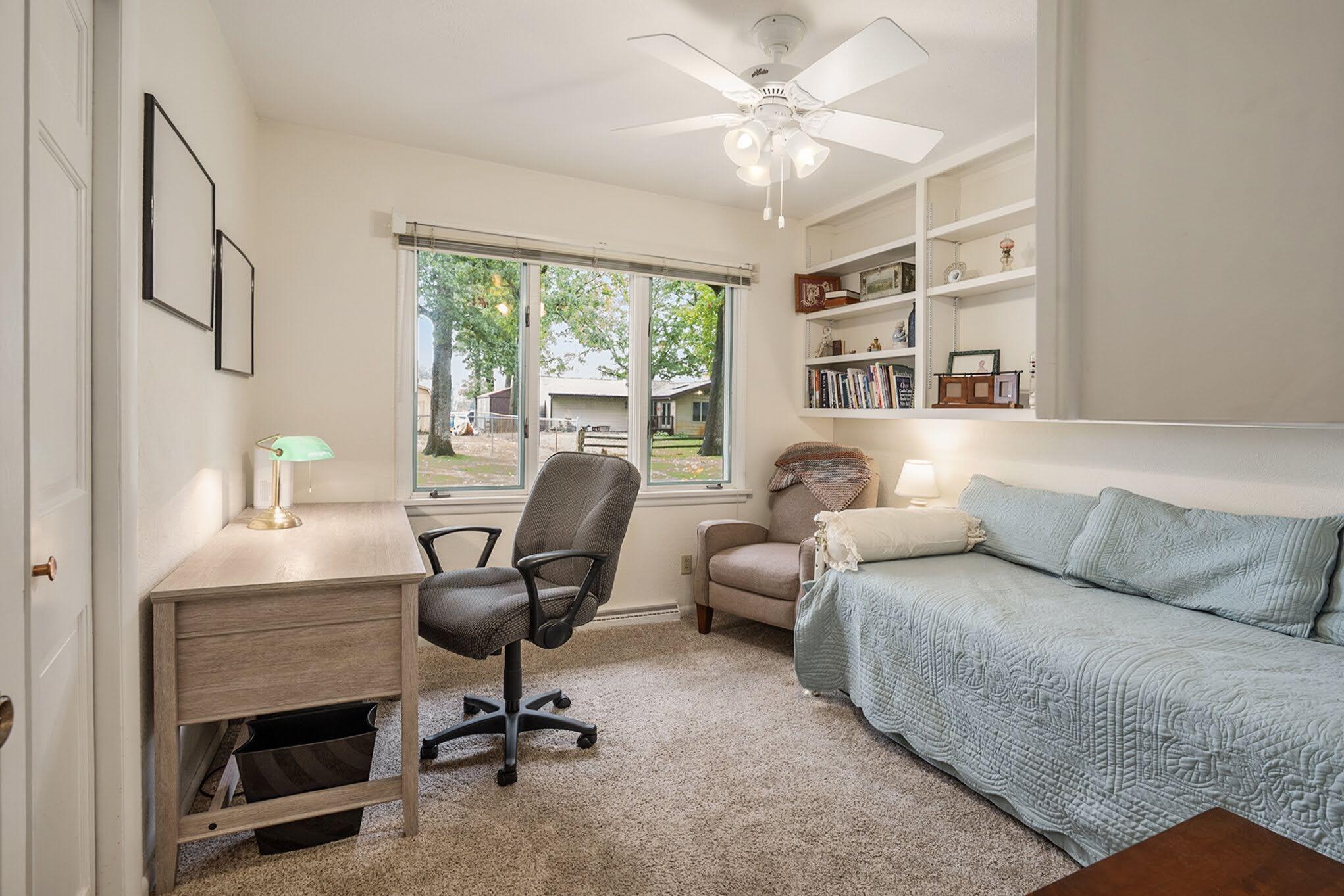 26049 Driftwood Drive, Edwardsburg