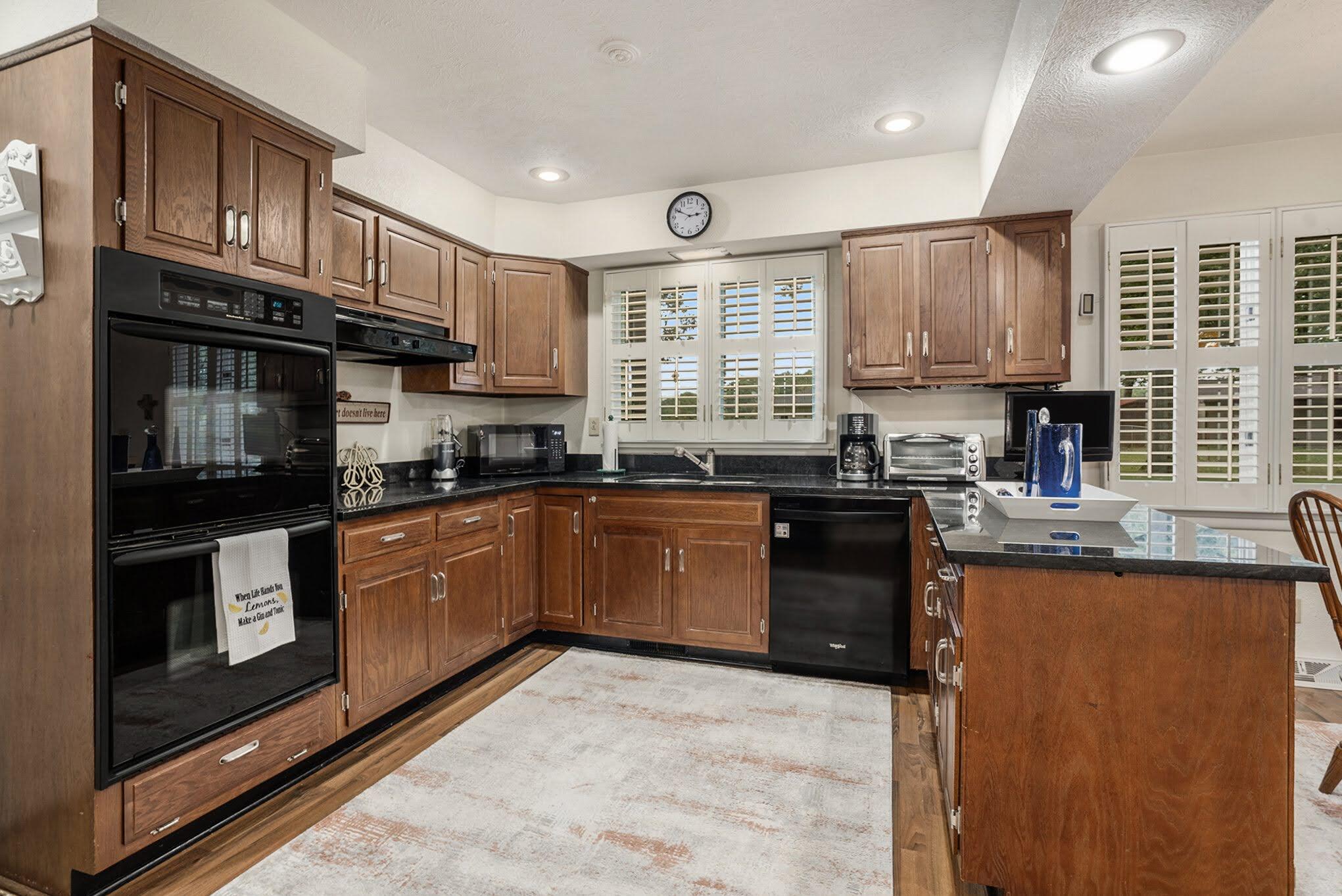 26049 Driftwood Drive, Edwardsburg