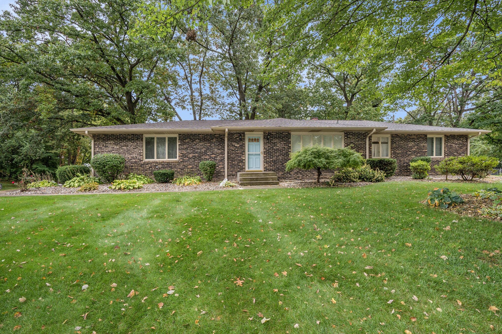 26049 Driftwood Drive, Edwardsburg