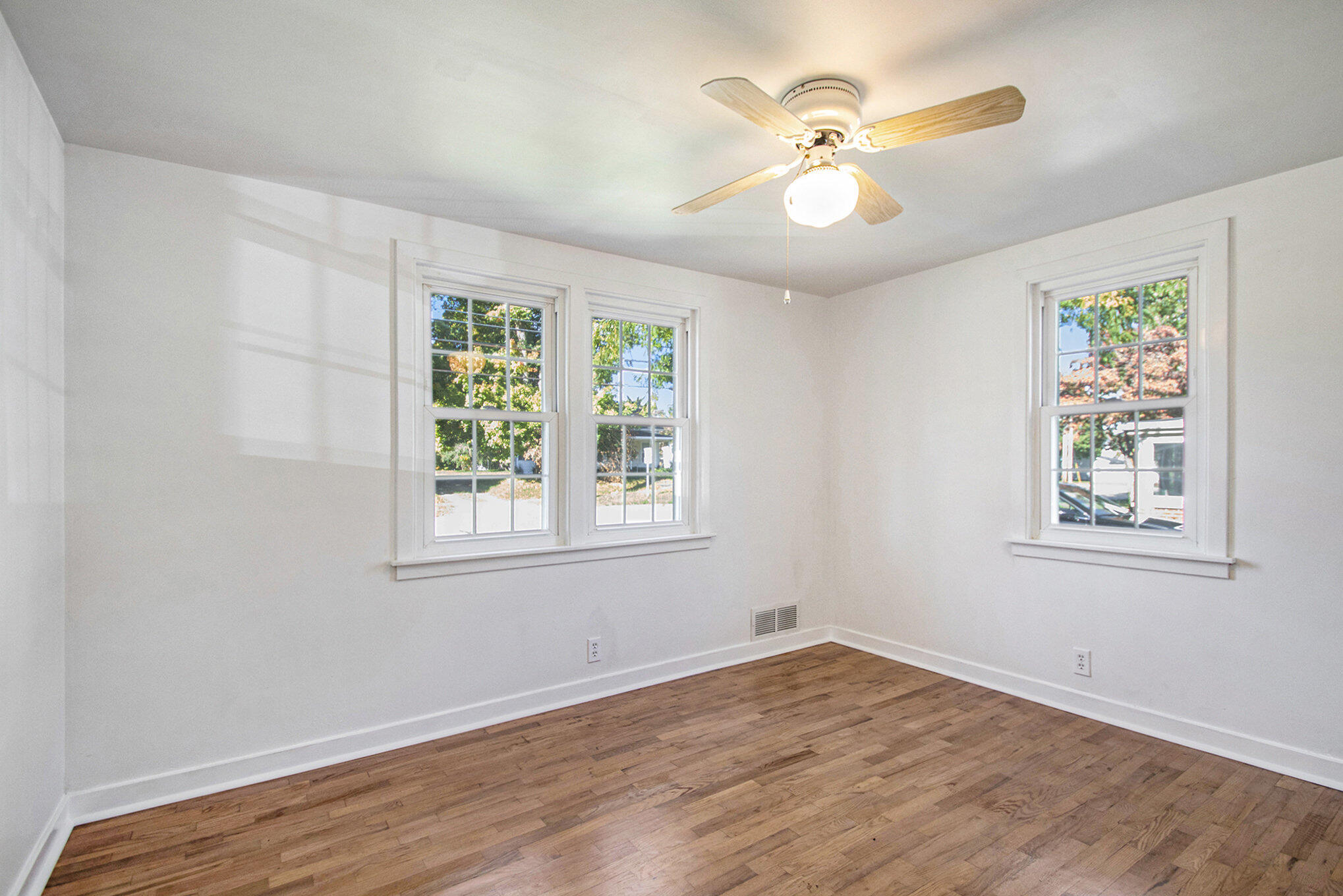 706 N Front Street, Dowagiac