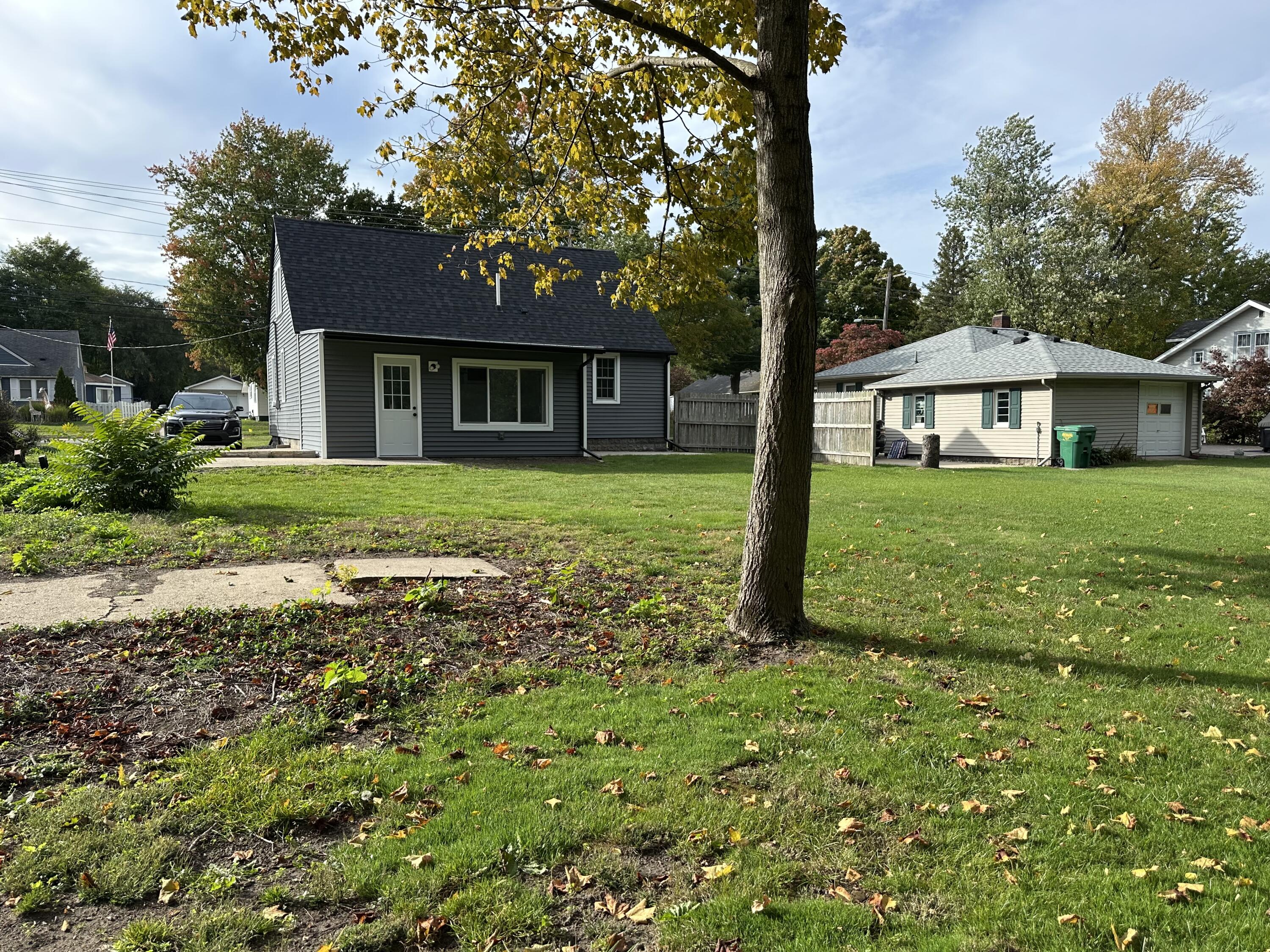 706 N Front Street, Dowagiac